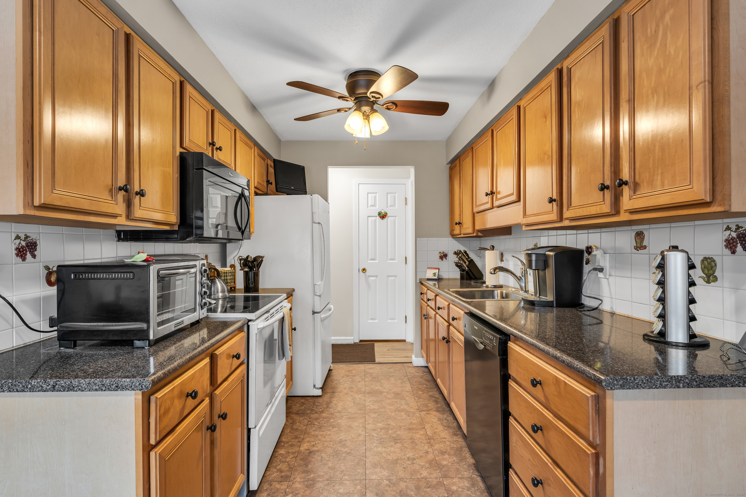 33 Mattabasset Drive 33