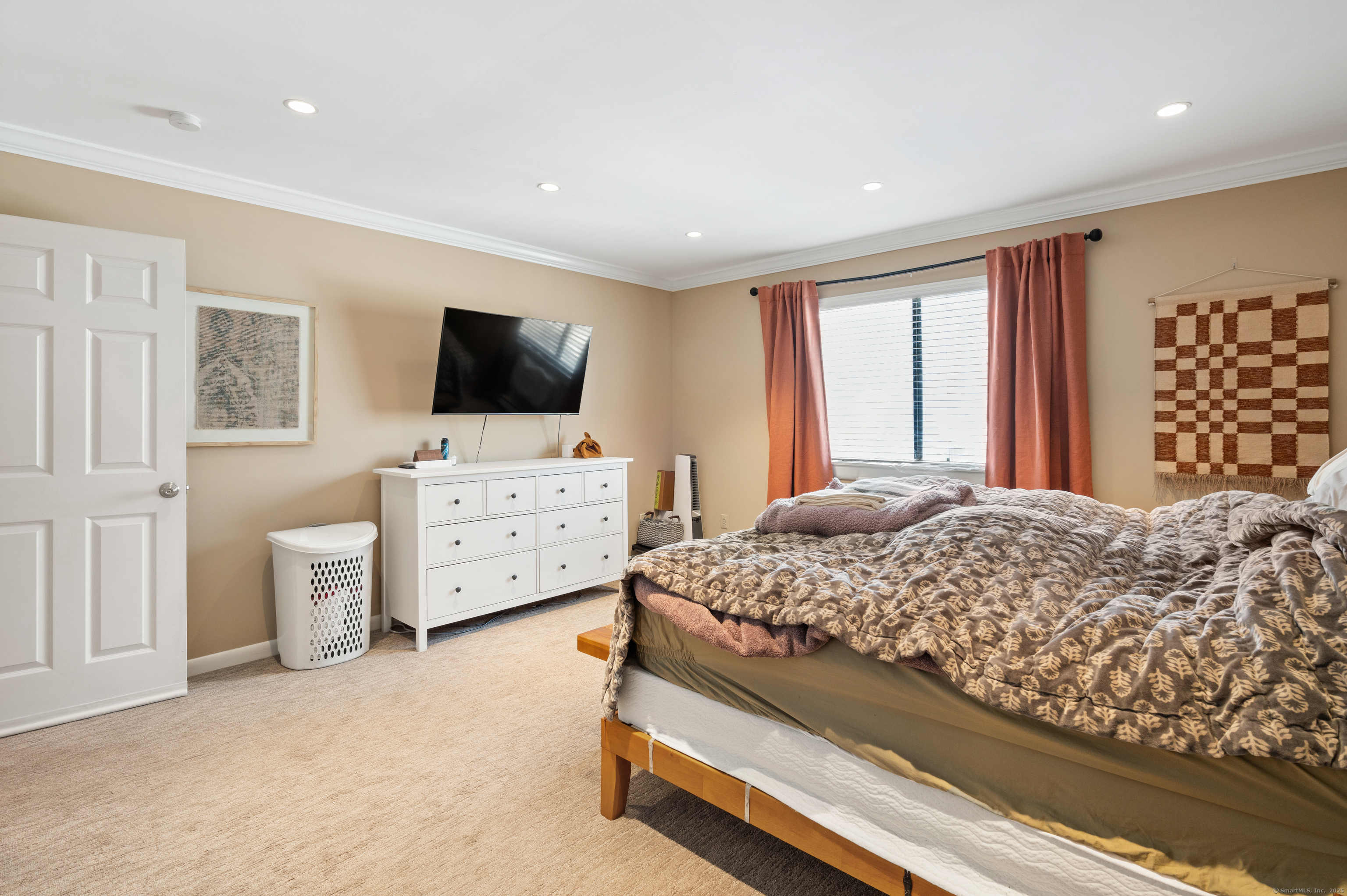97 Richards Avenue APT B16