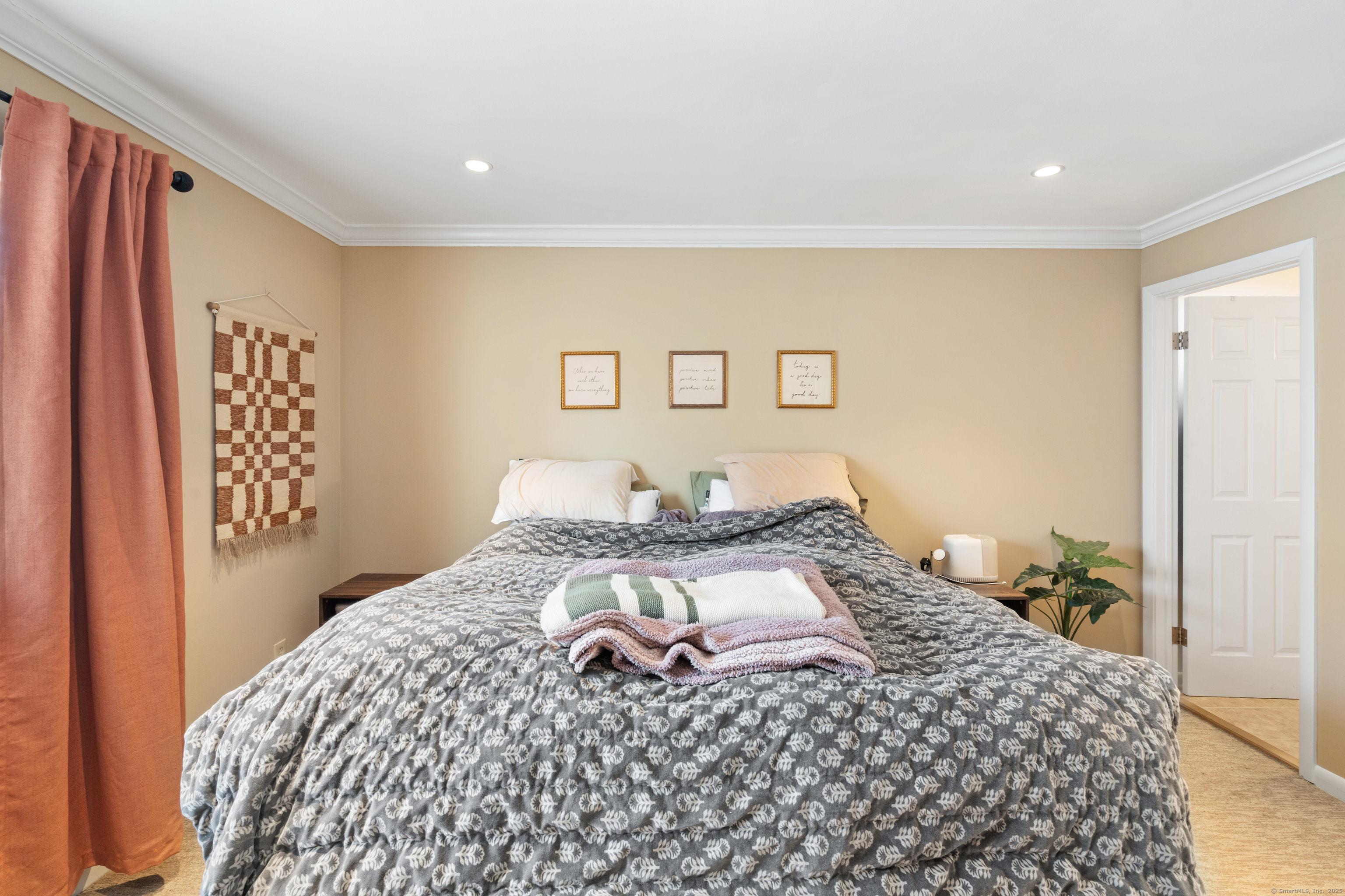 97 Richards Avenue APT B16