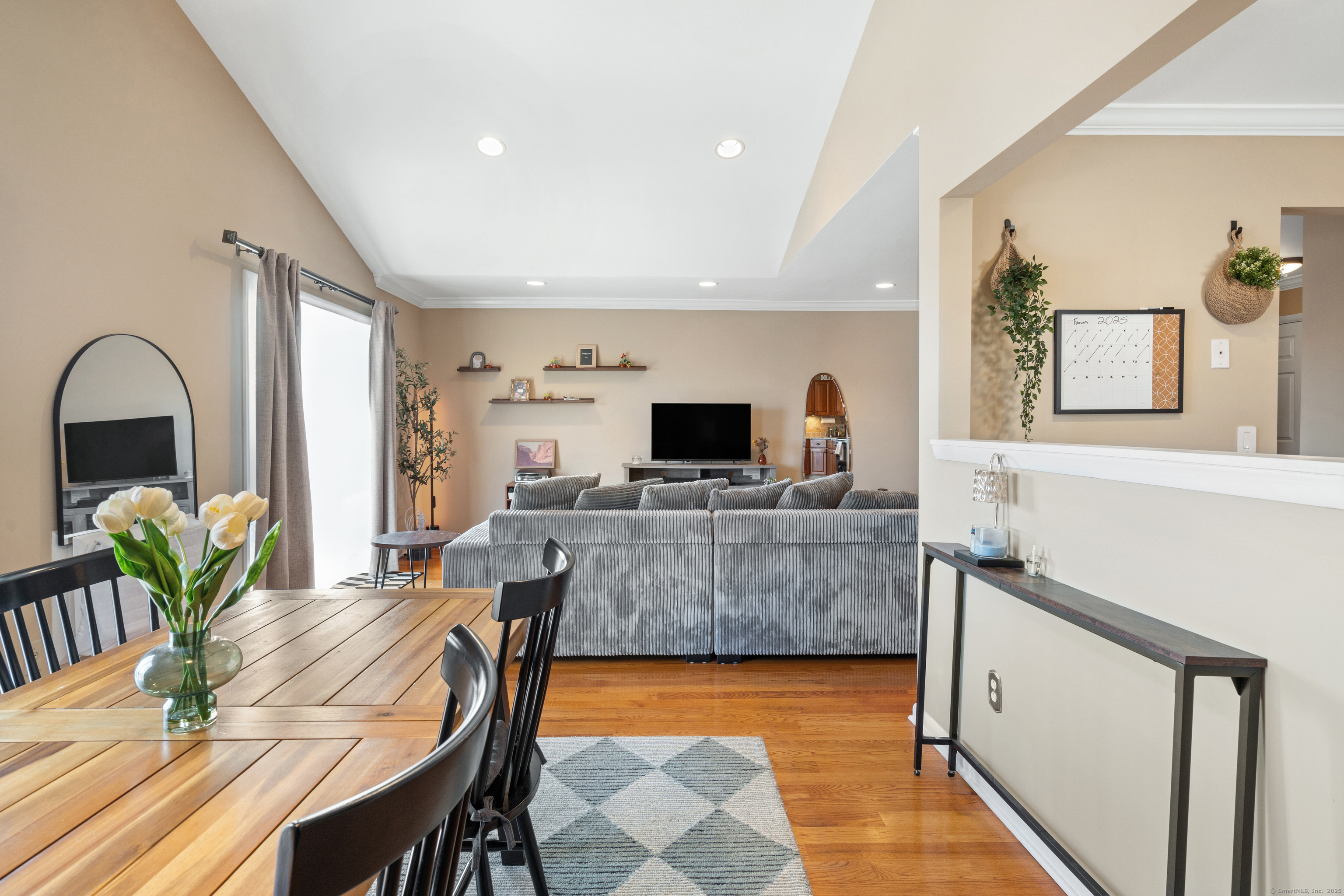 97 Richards Avenue APT B16