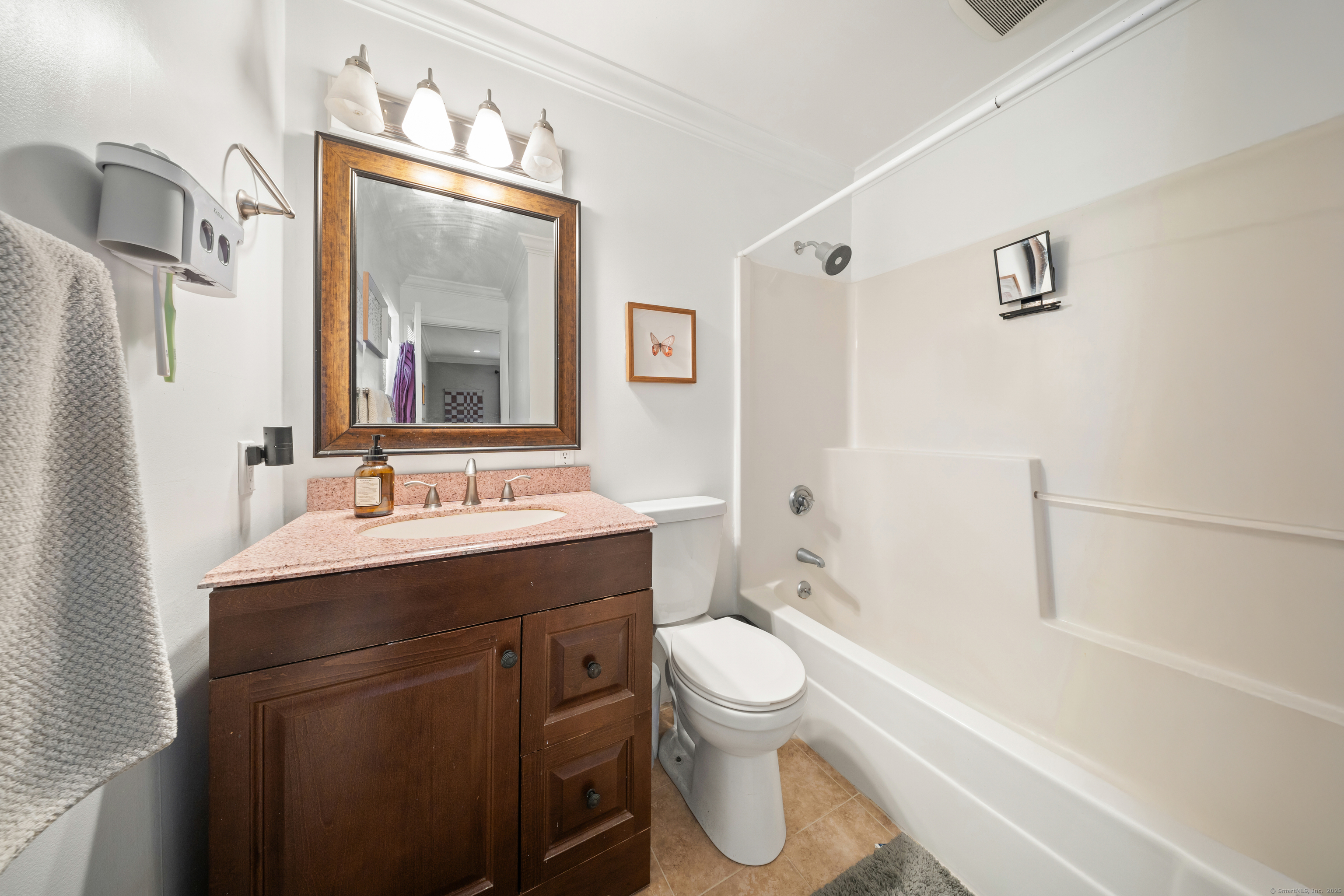 97 Richards Avenue APT B16