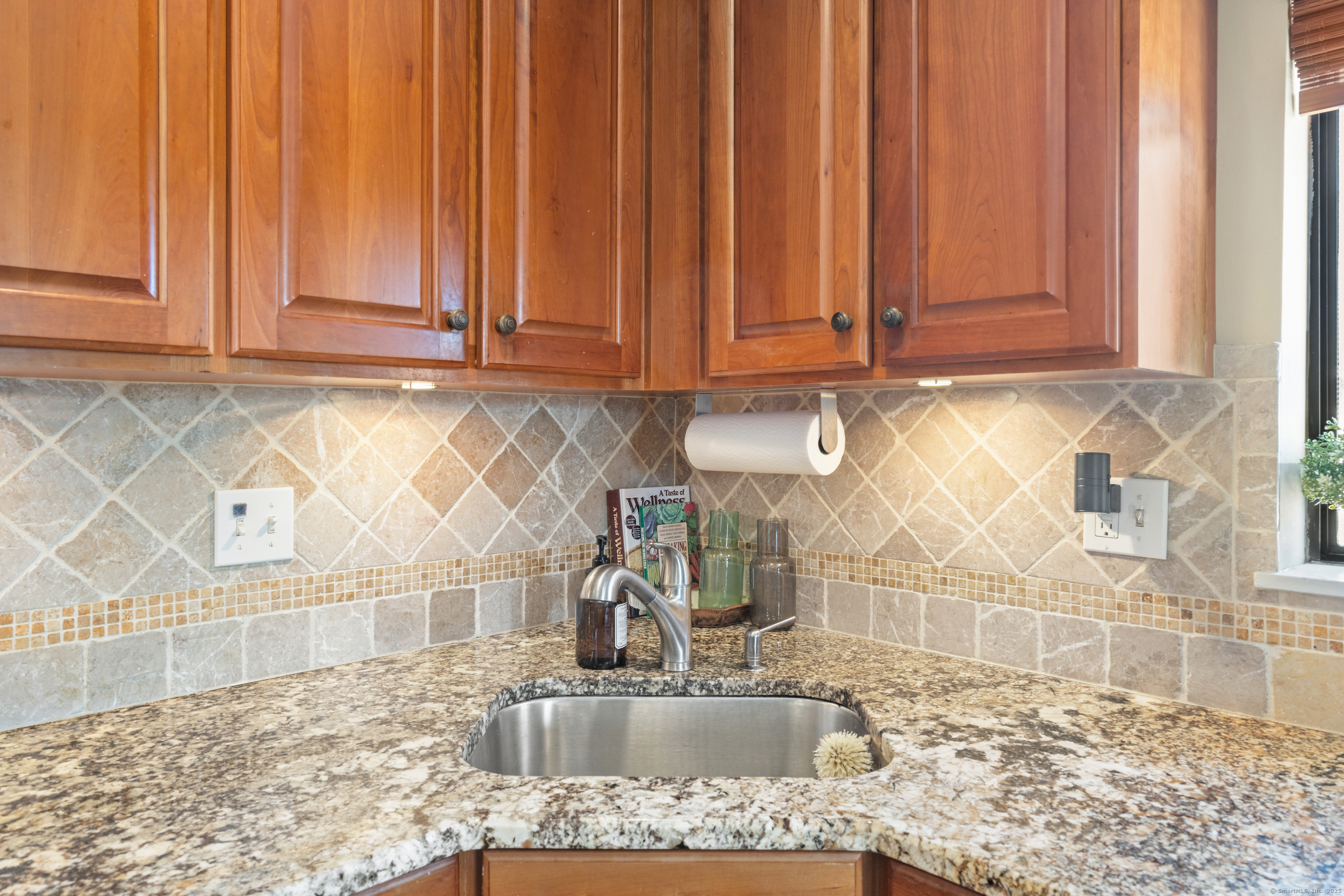 97 Richards Avenue APT B16