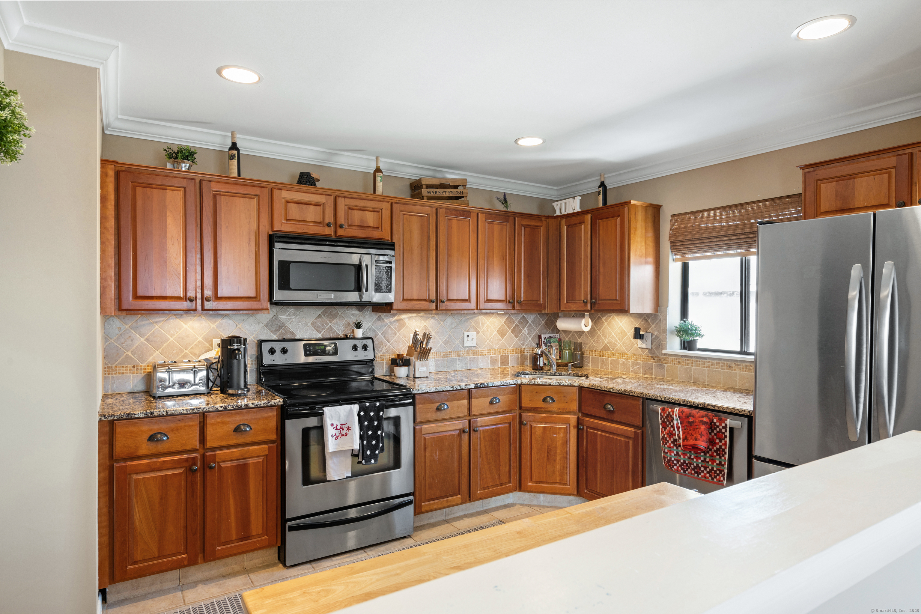 97 Richards Avenue APT B16