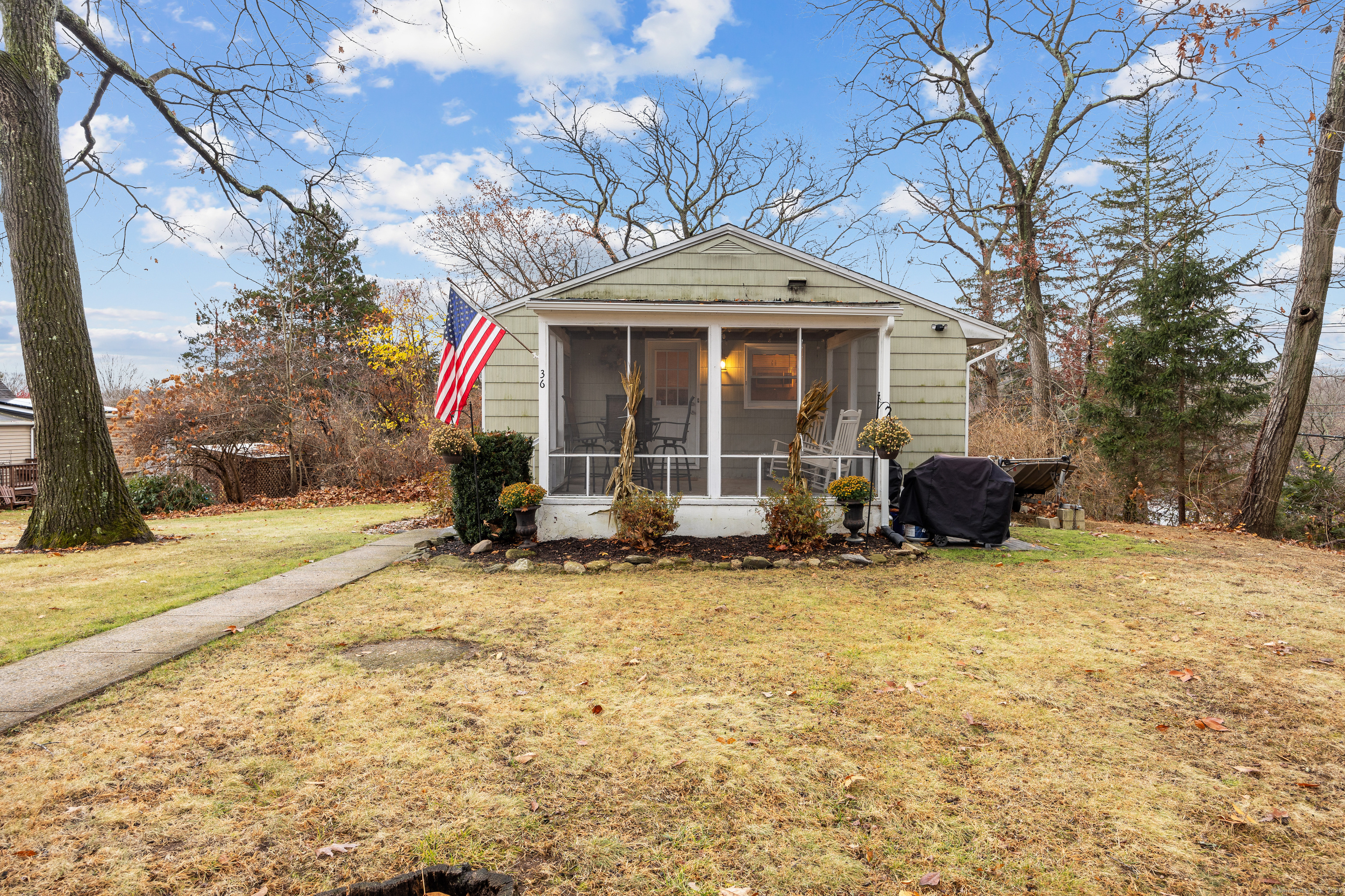 36 Mayview Avenue