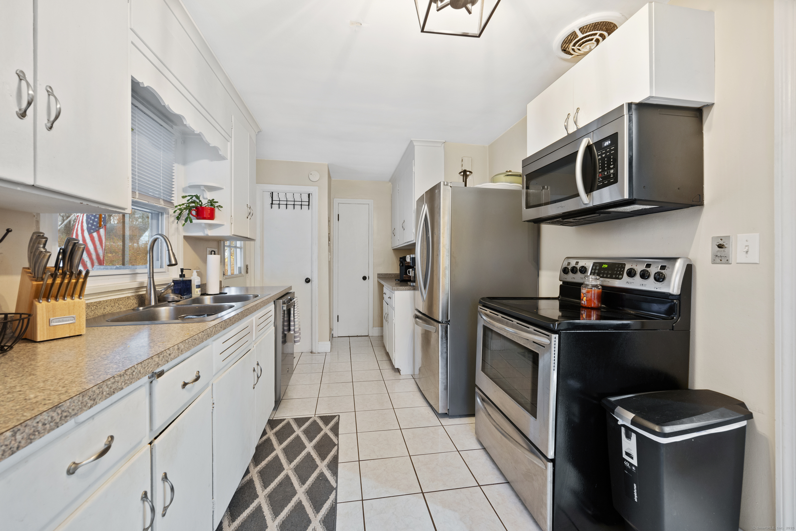 36 Mayview Avenue