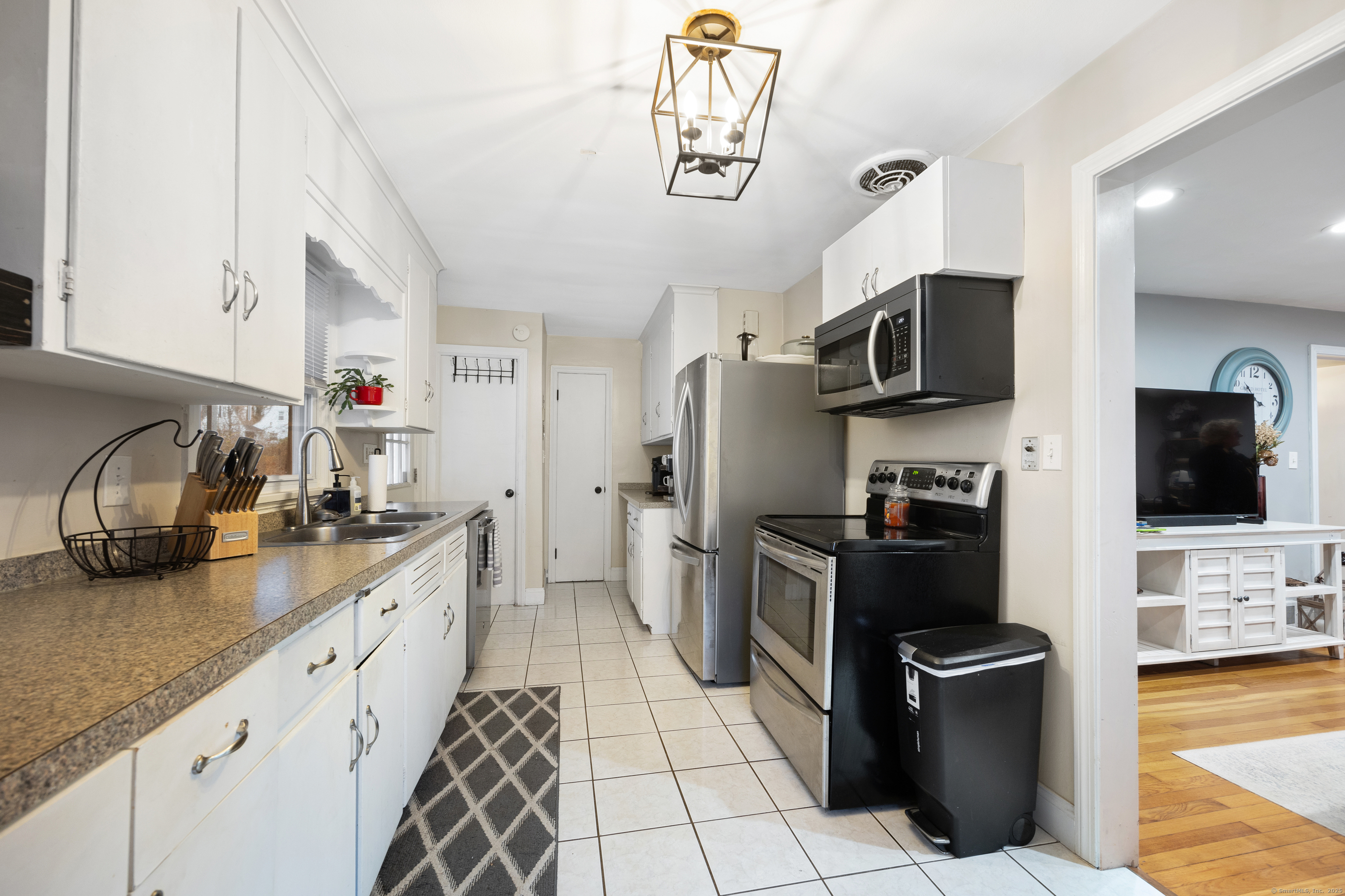 36 Mayview Avenue