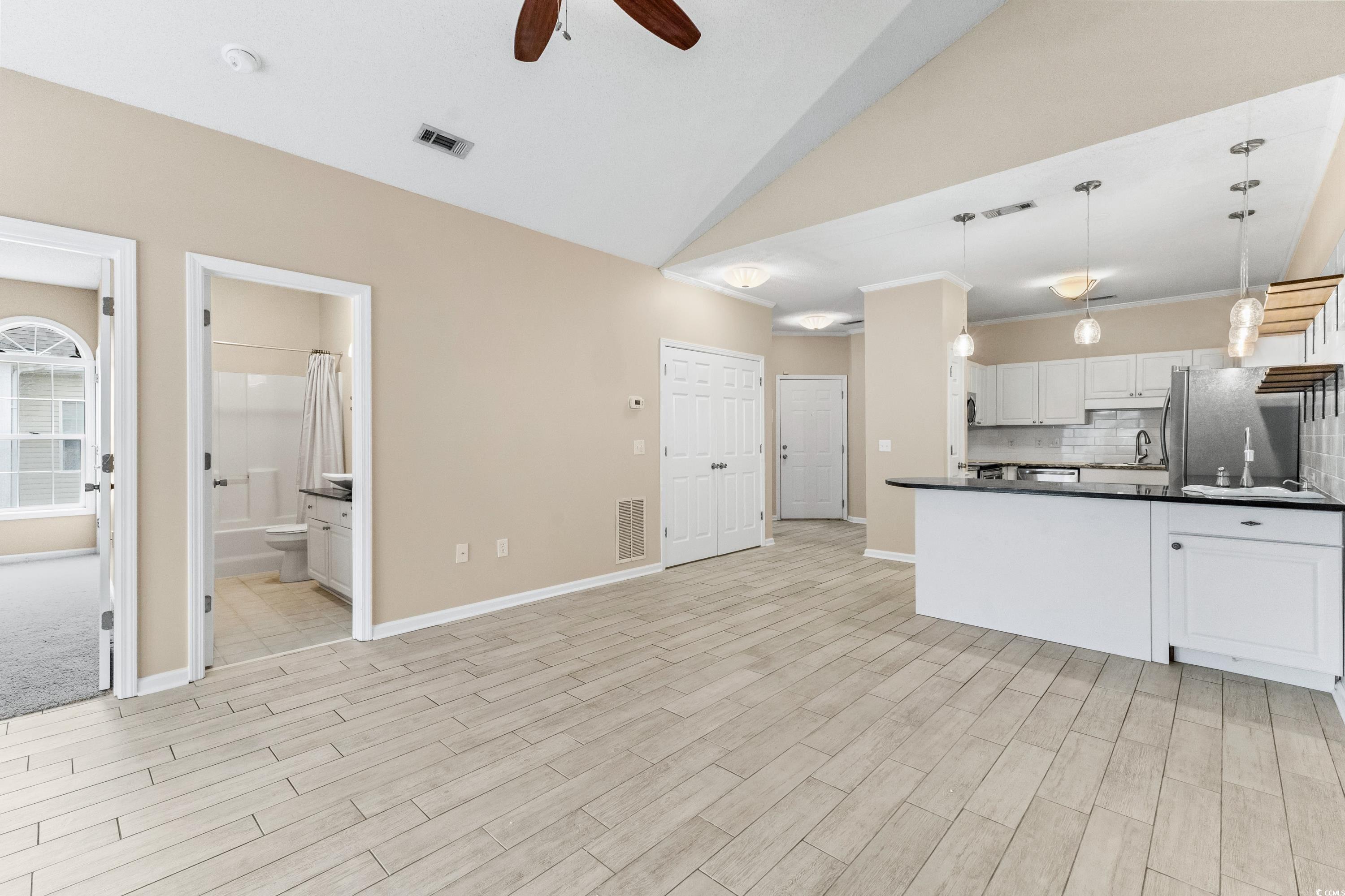 9749 Leyland Dr. Unit: 10