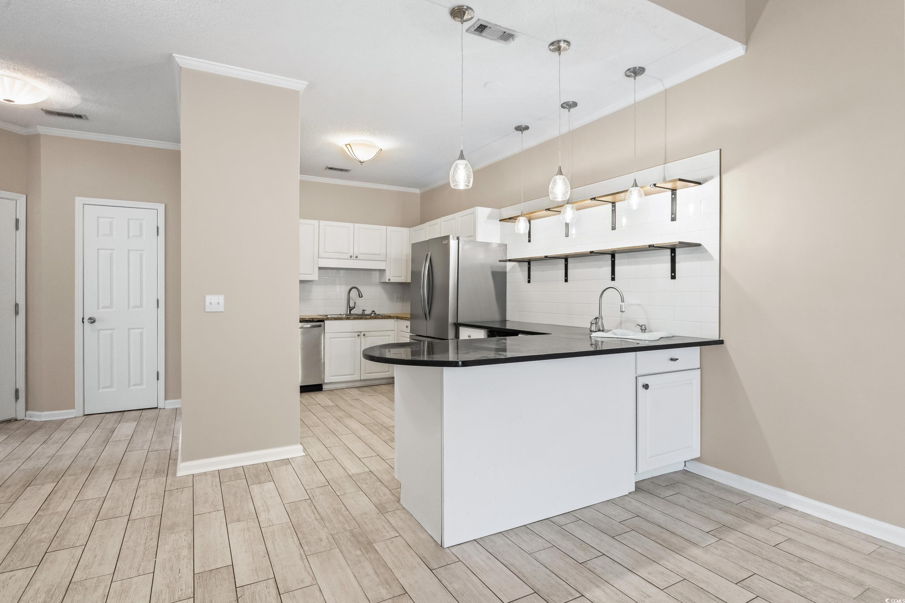 9749 Leyland Dr. Unit: 10
