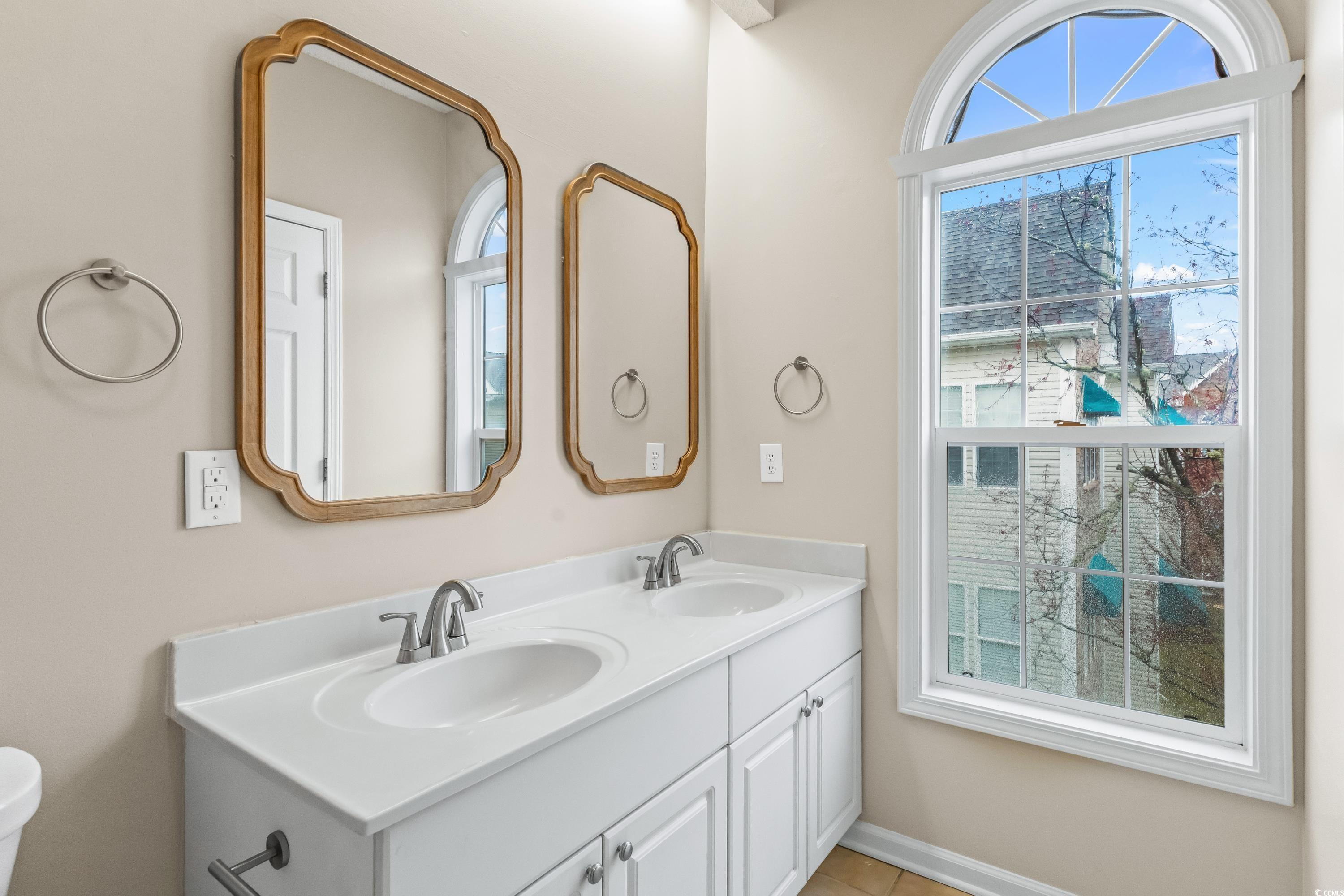 9749 Leyland Dr. Unit: 10