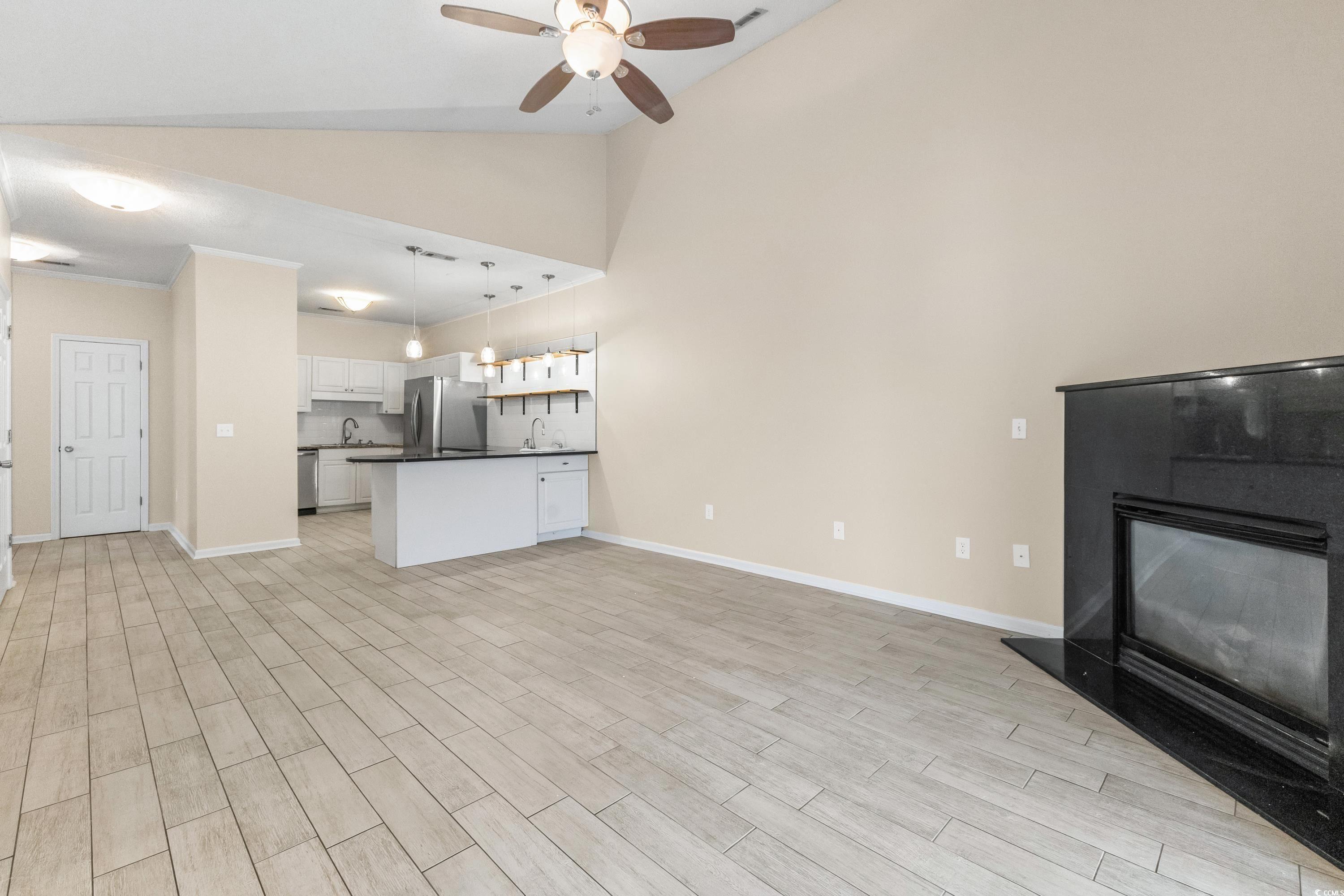 9749 Leyland Dr. Unit: 10