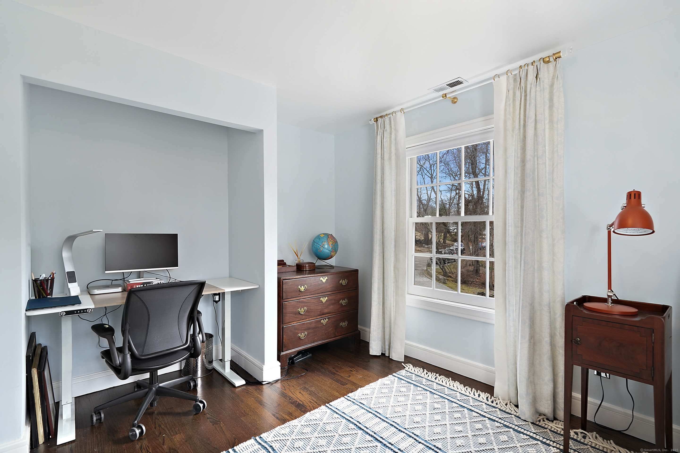 8 Twin Circle Drive