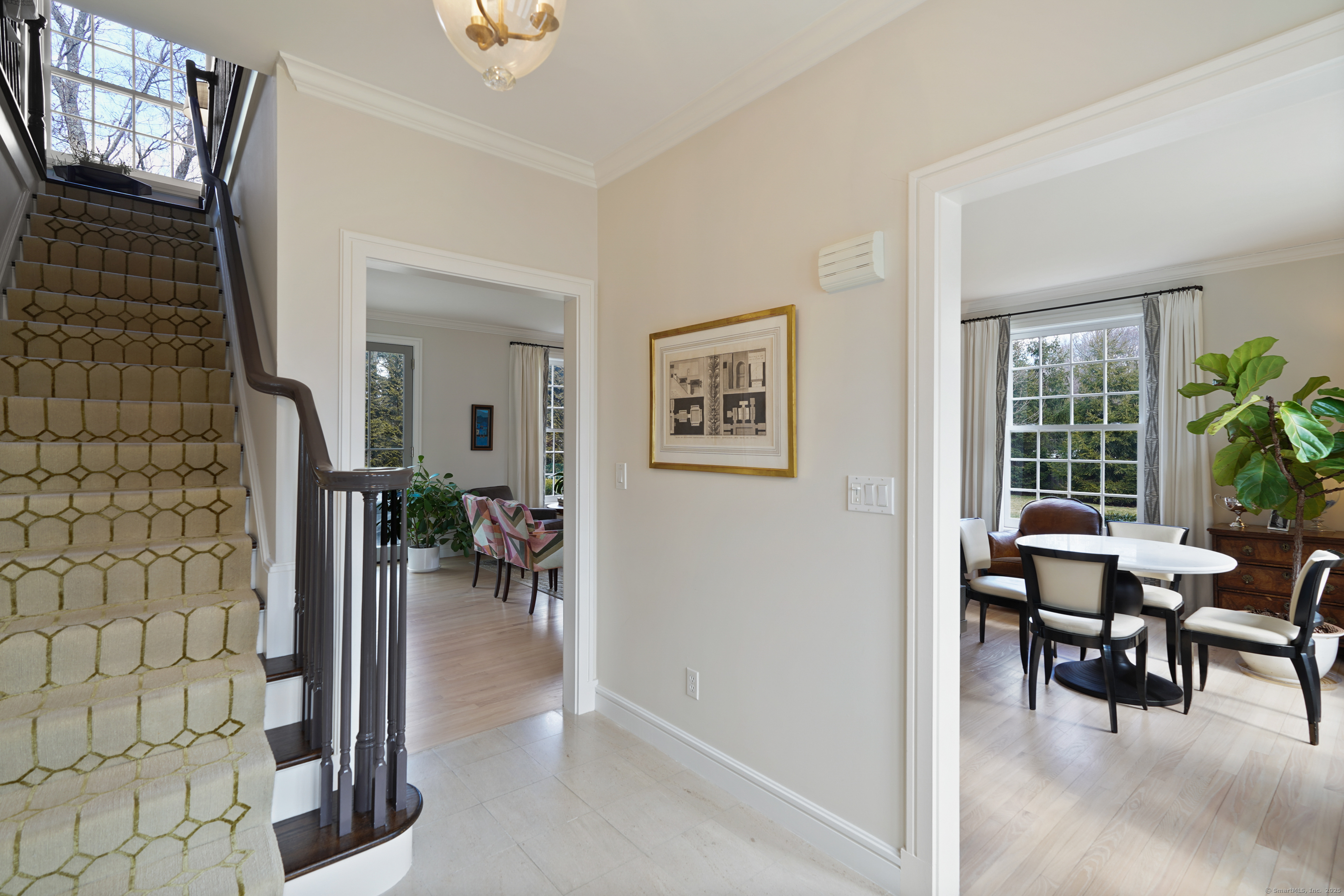 8 Twin Circle Drive