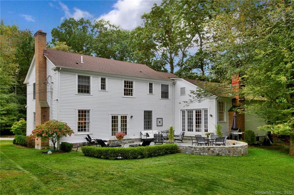 8 Twin Circle Drive