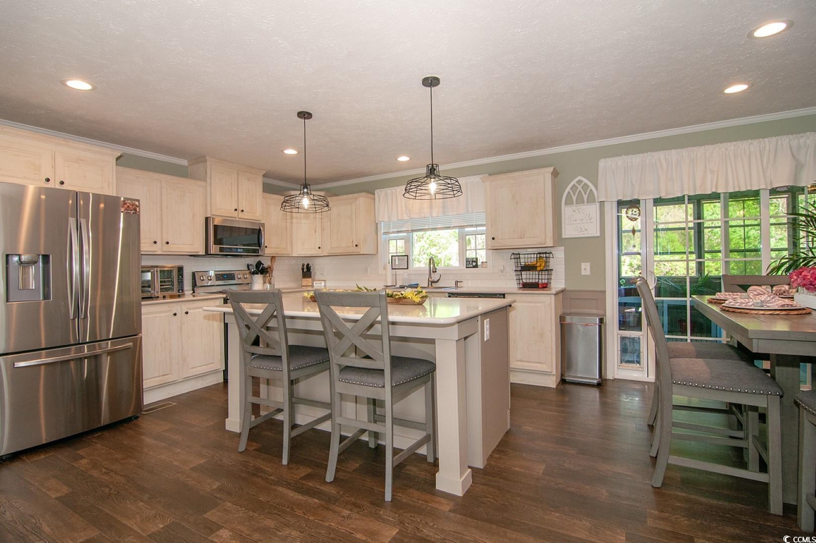 2282 John Henry Ln.