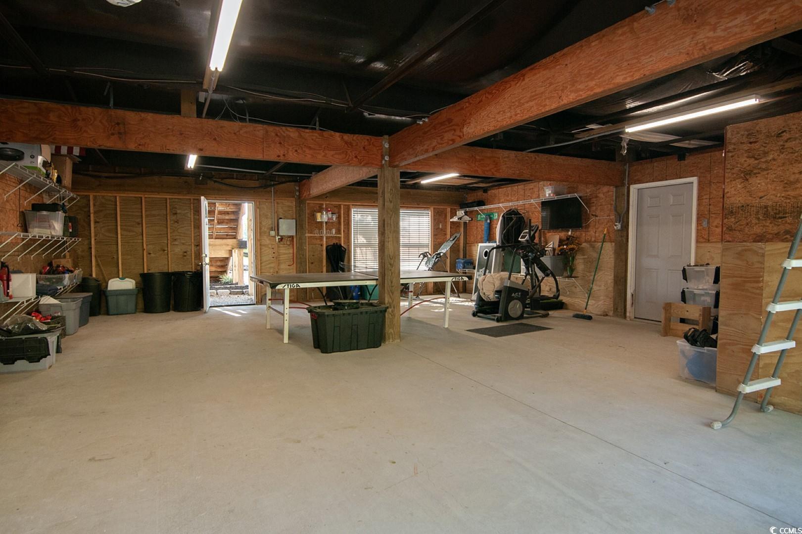 2282 John Henry Ln.