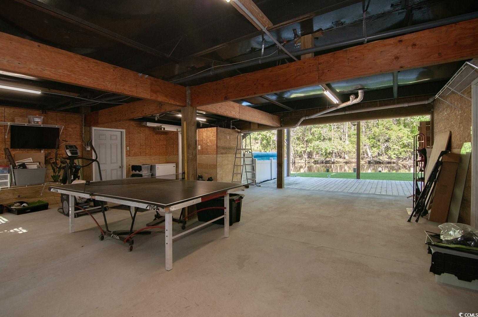 2282 John Henry Ln.