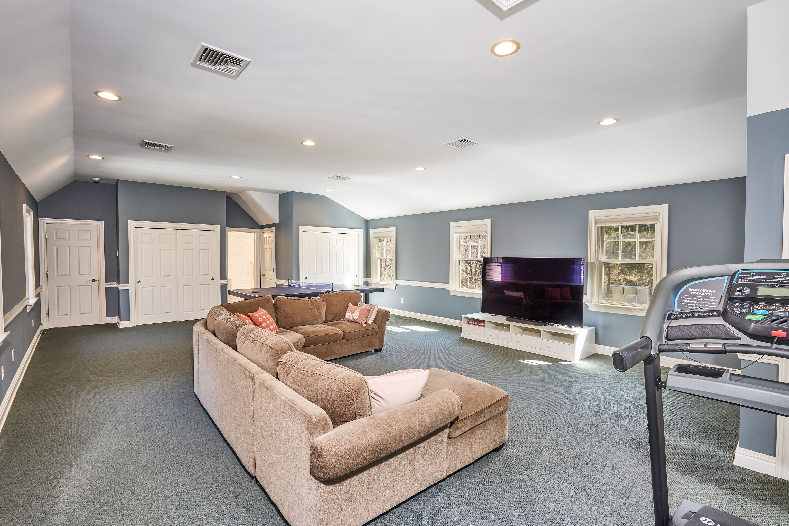 10 Winthrop Hills