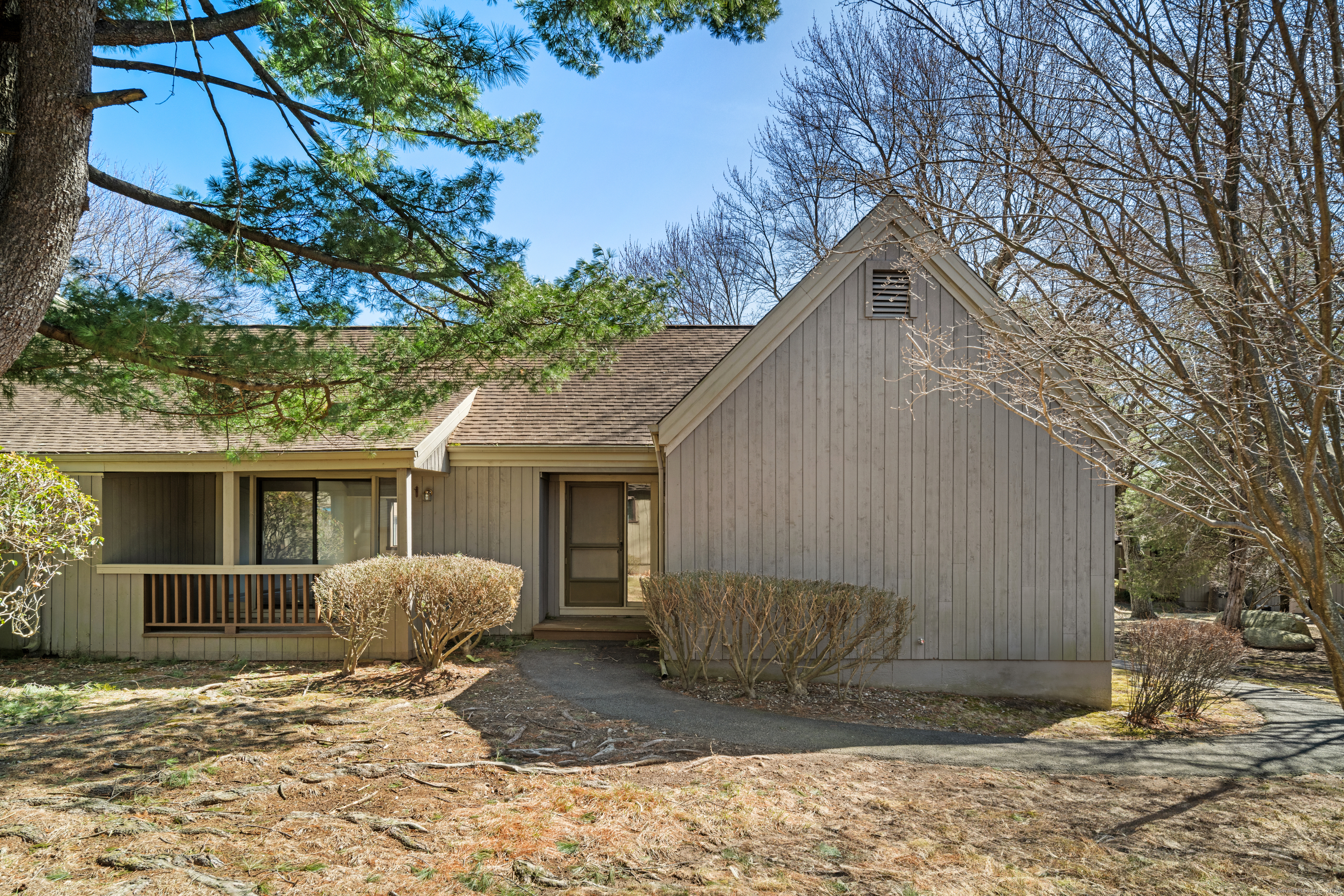 488 Commanche Lane A