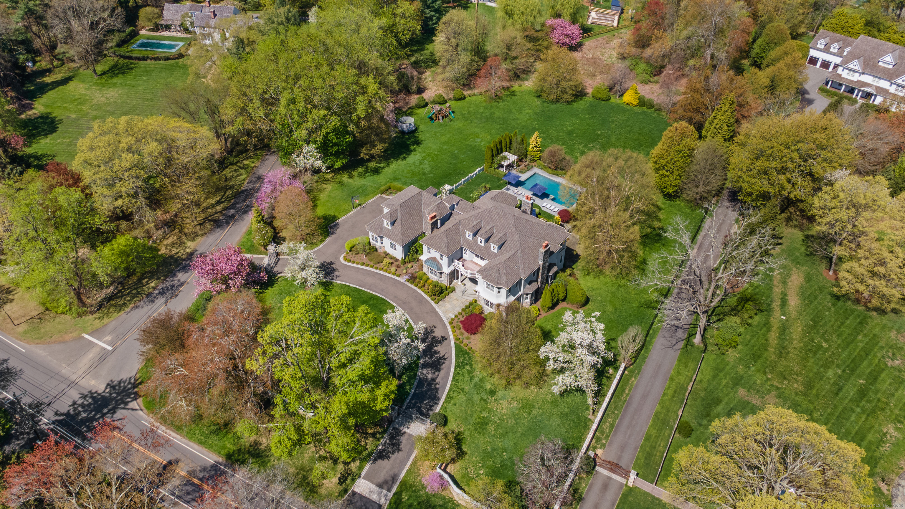 355 Greens Farms Road