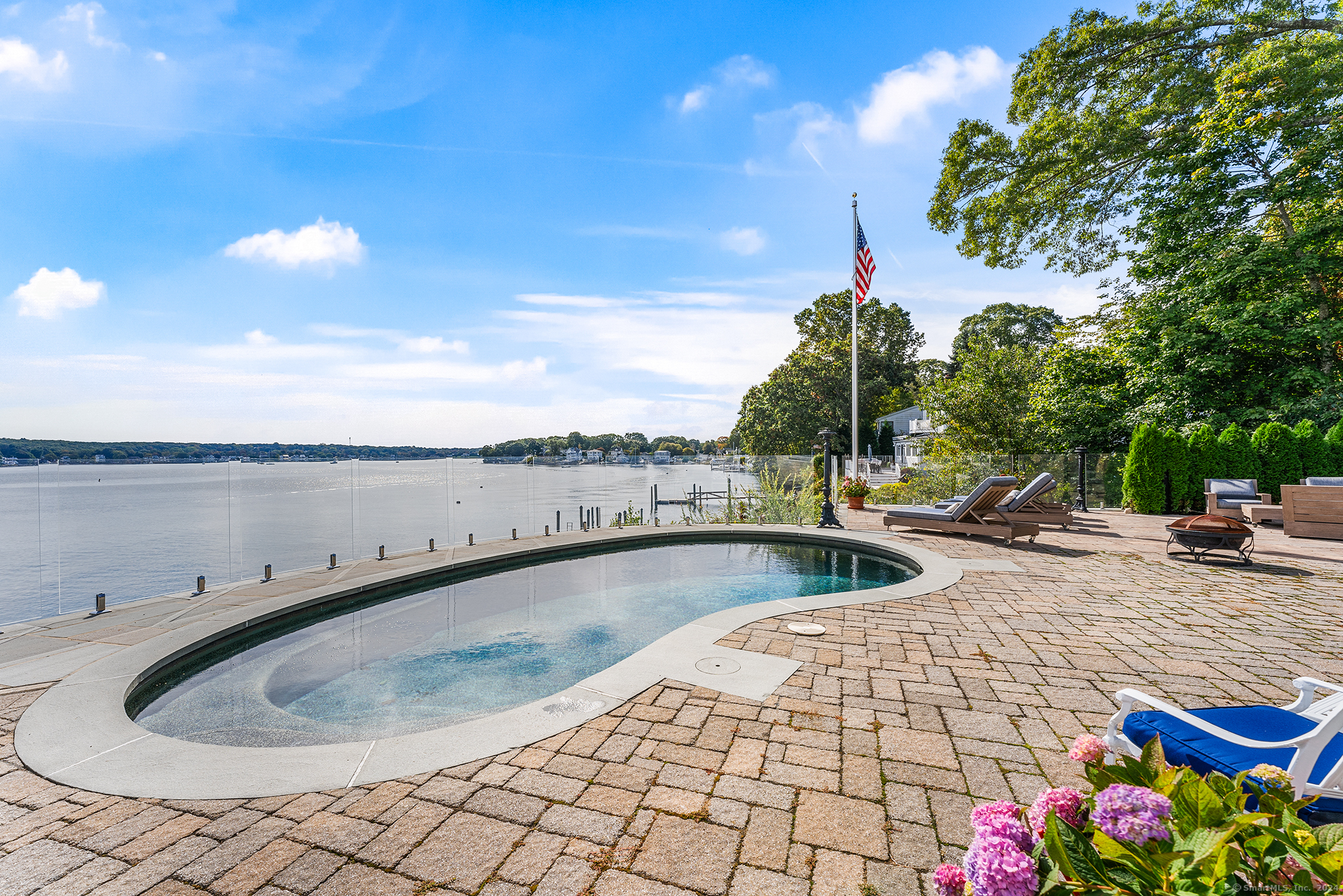 69 Quarry Dock Road