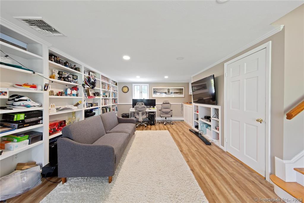 41 Burr Farms Road