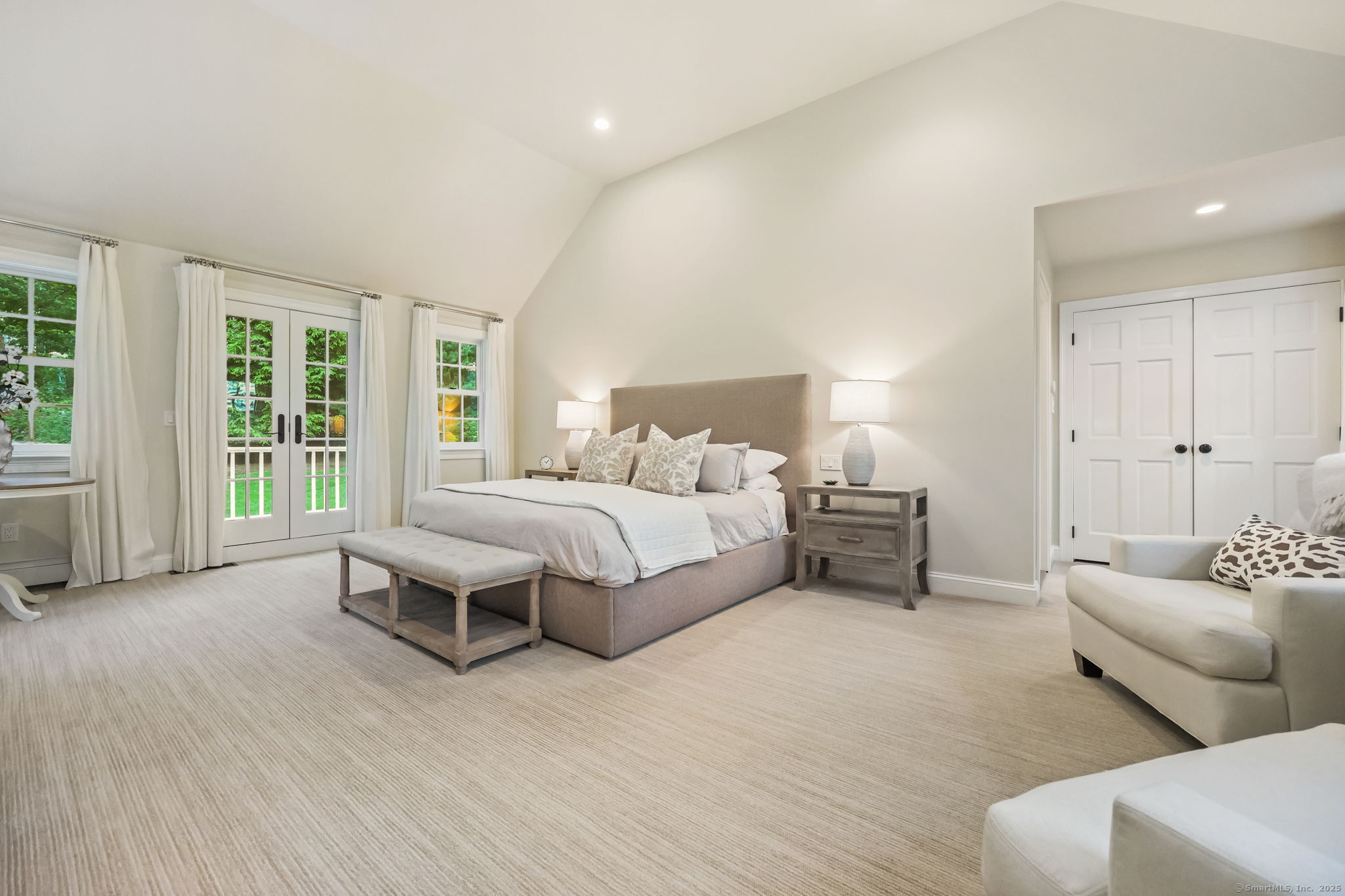 6 Weathervane Hill