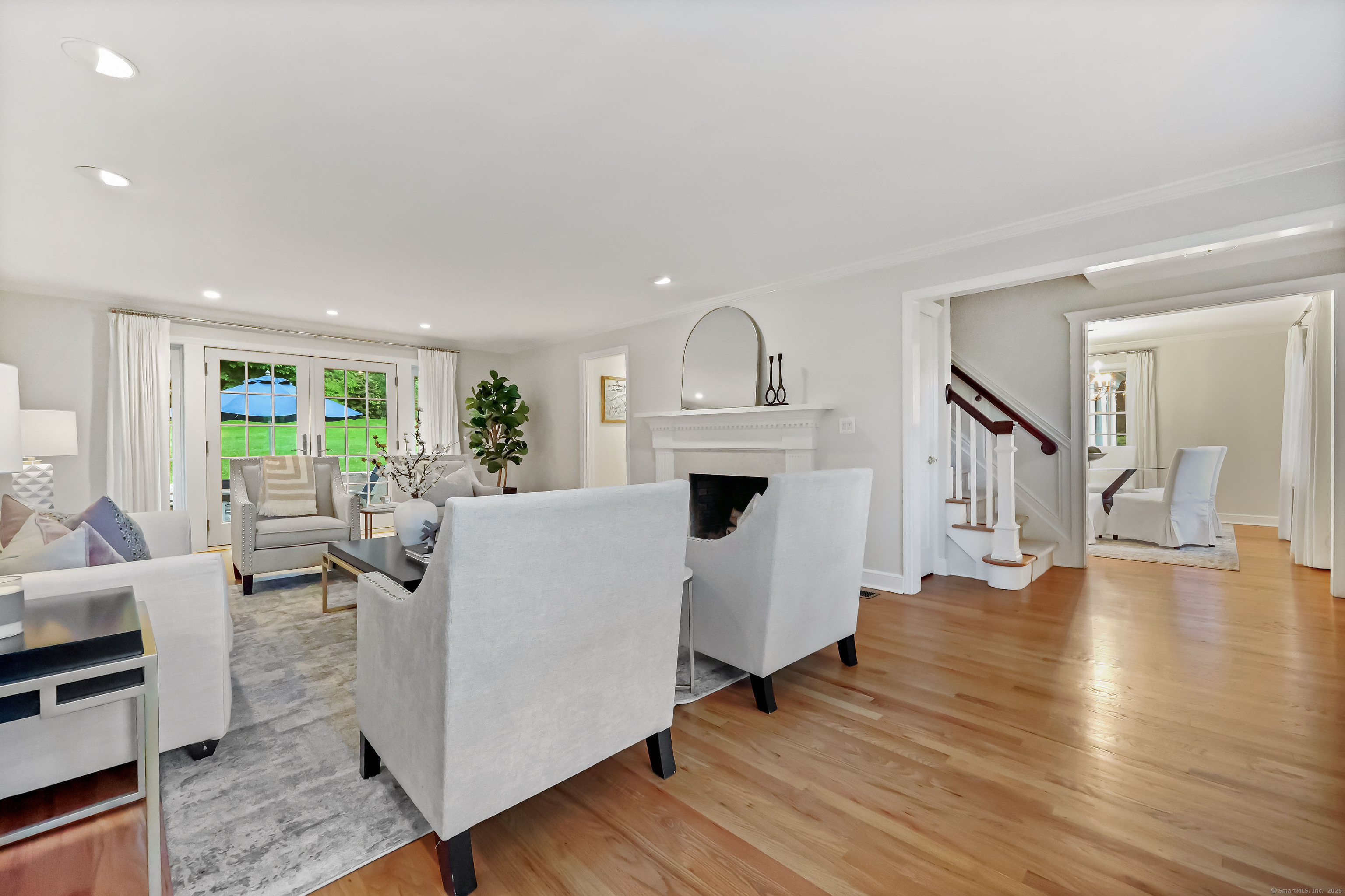 6 Weathervane Hill