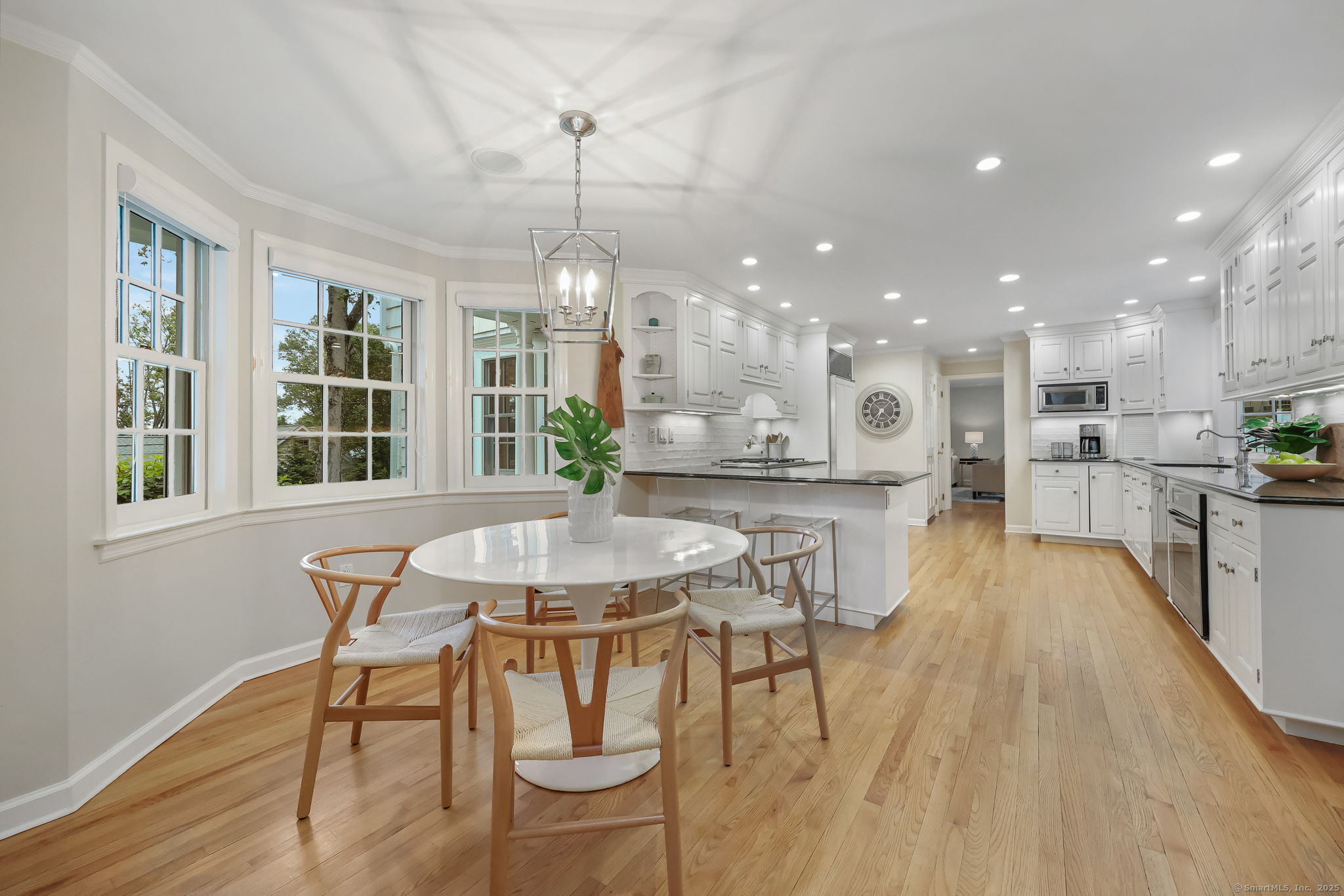 6 Weathervane Hill