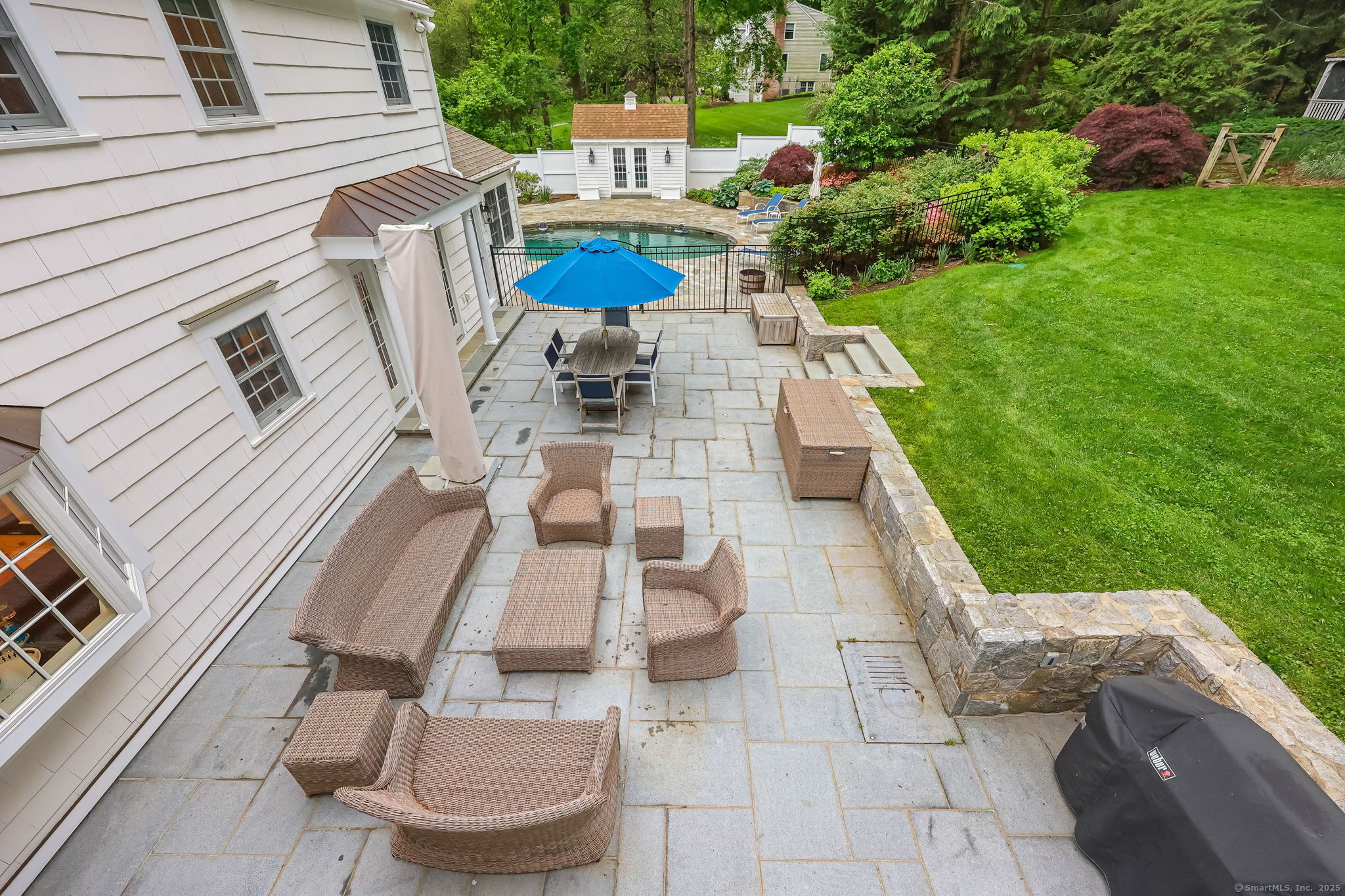 6 Weathervane Hill