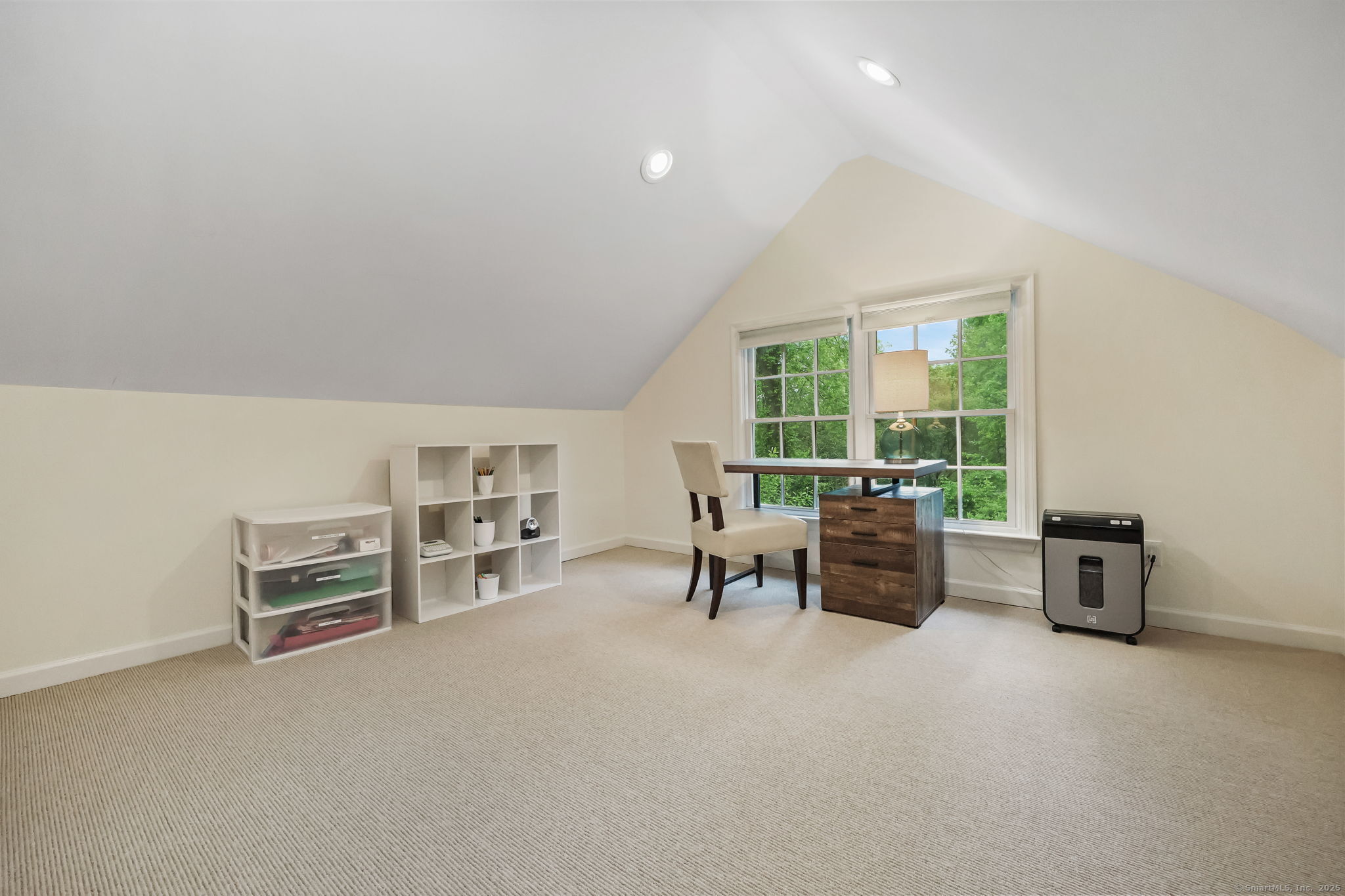 6 Weathervane Hill