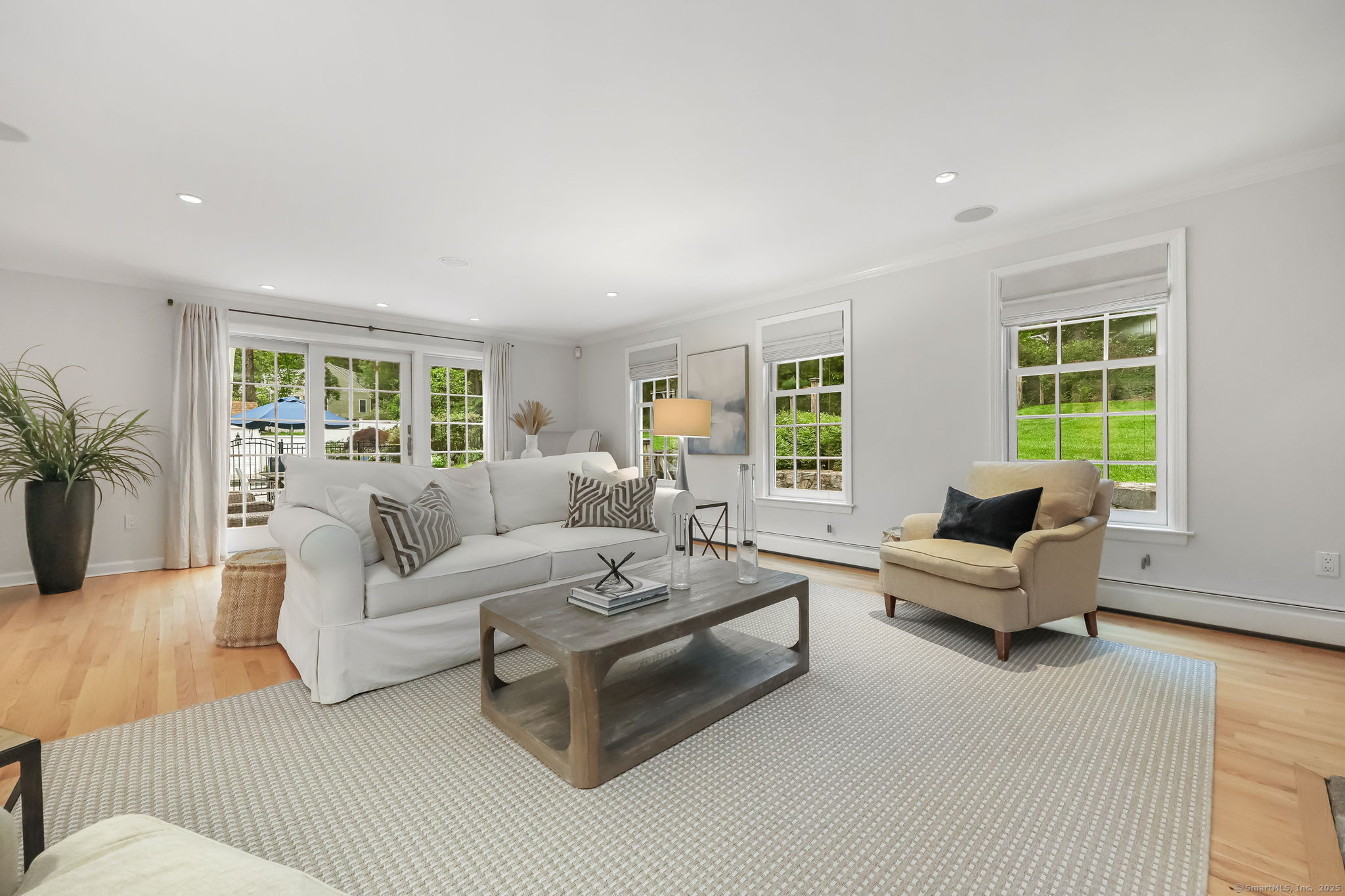 6 Weathervane Hill