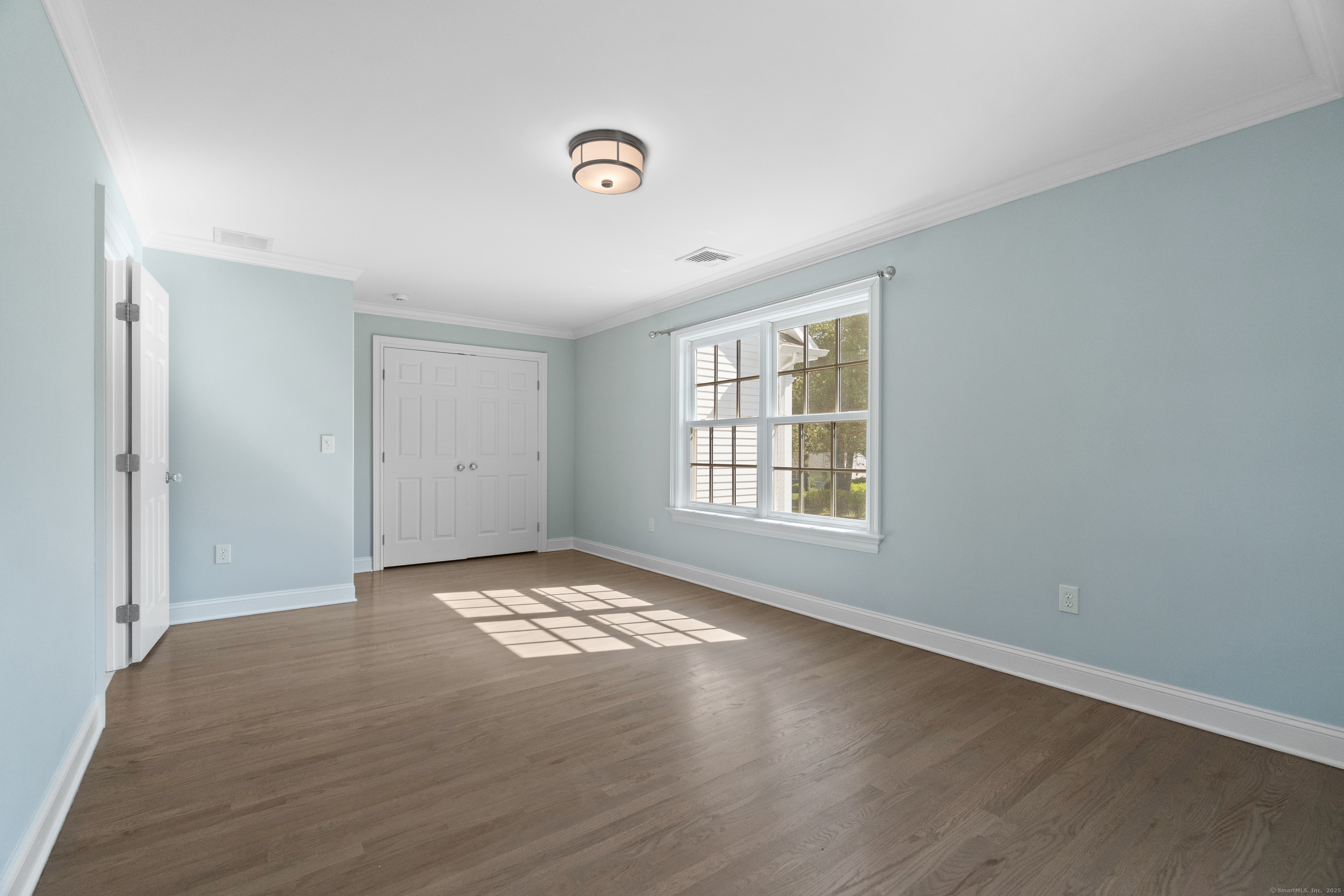 4 Silver Brook Road