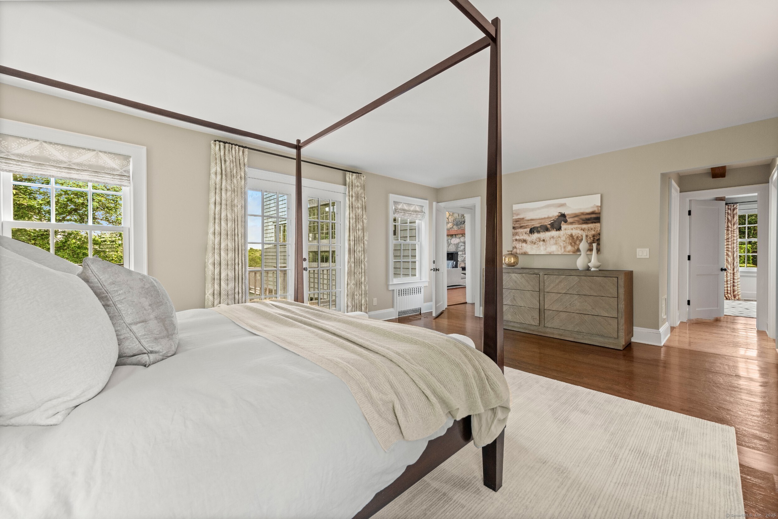945 Oenoke Ridge