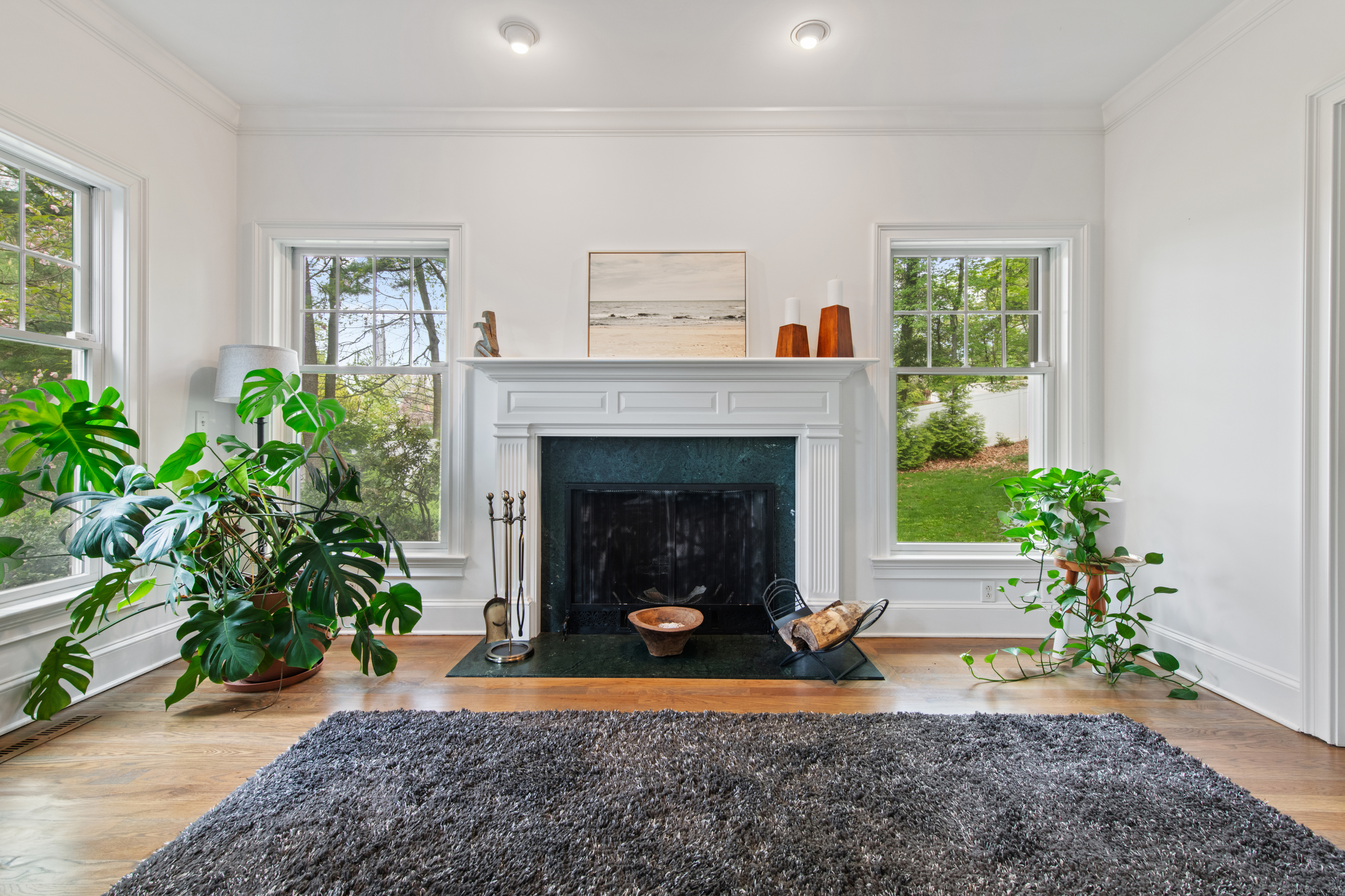 187 Compo Road South