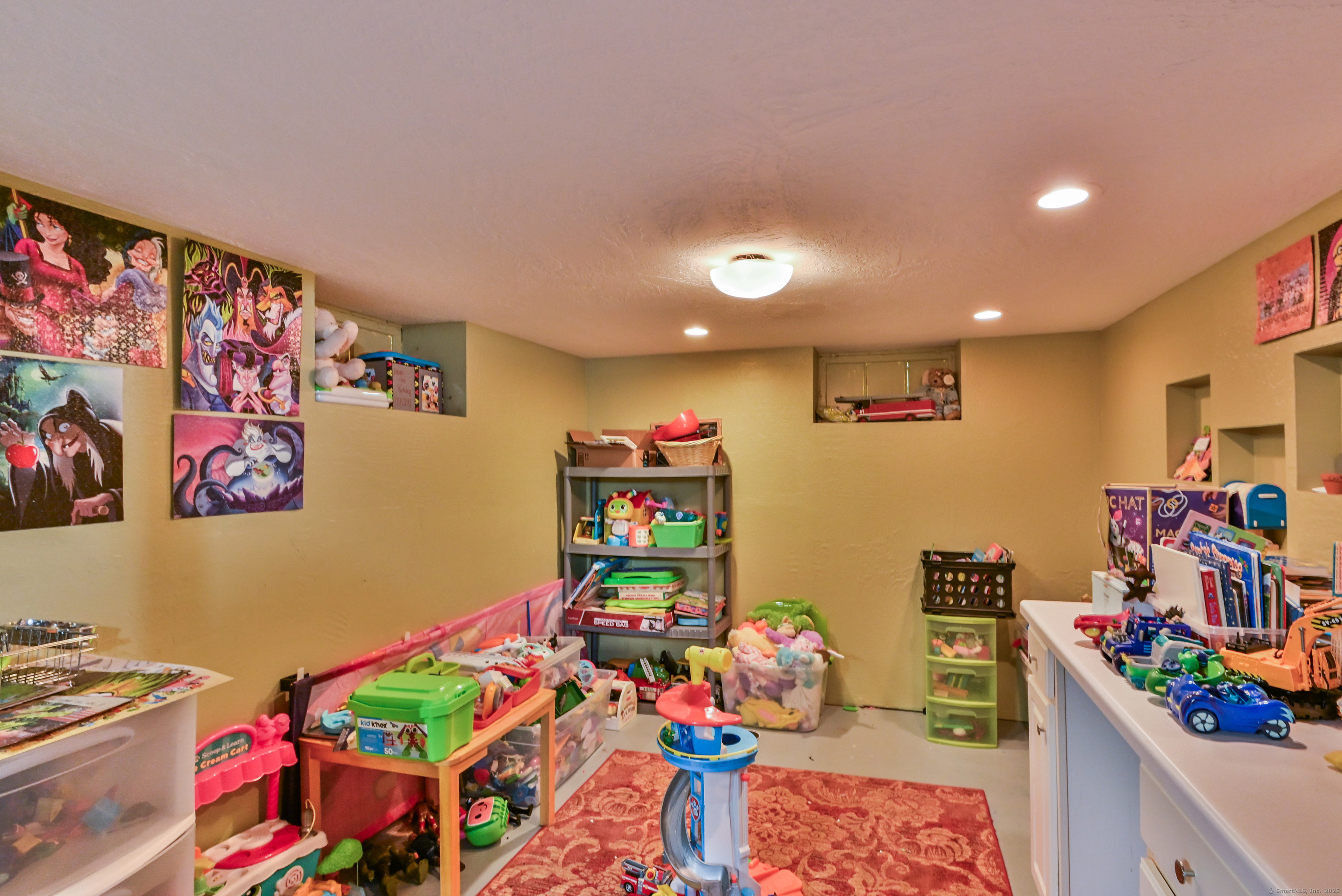 625 Riverside Drive