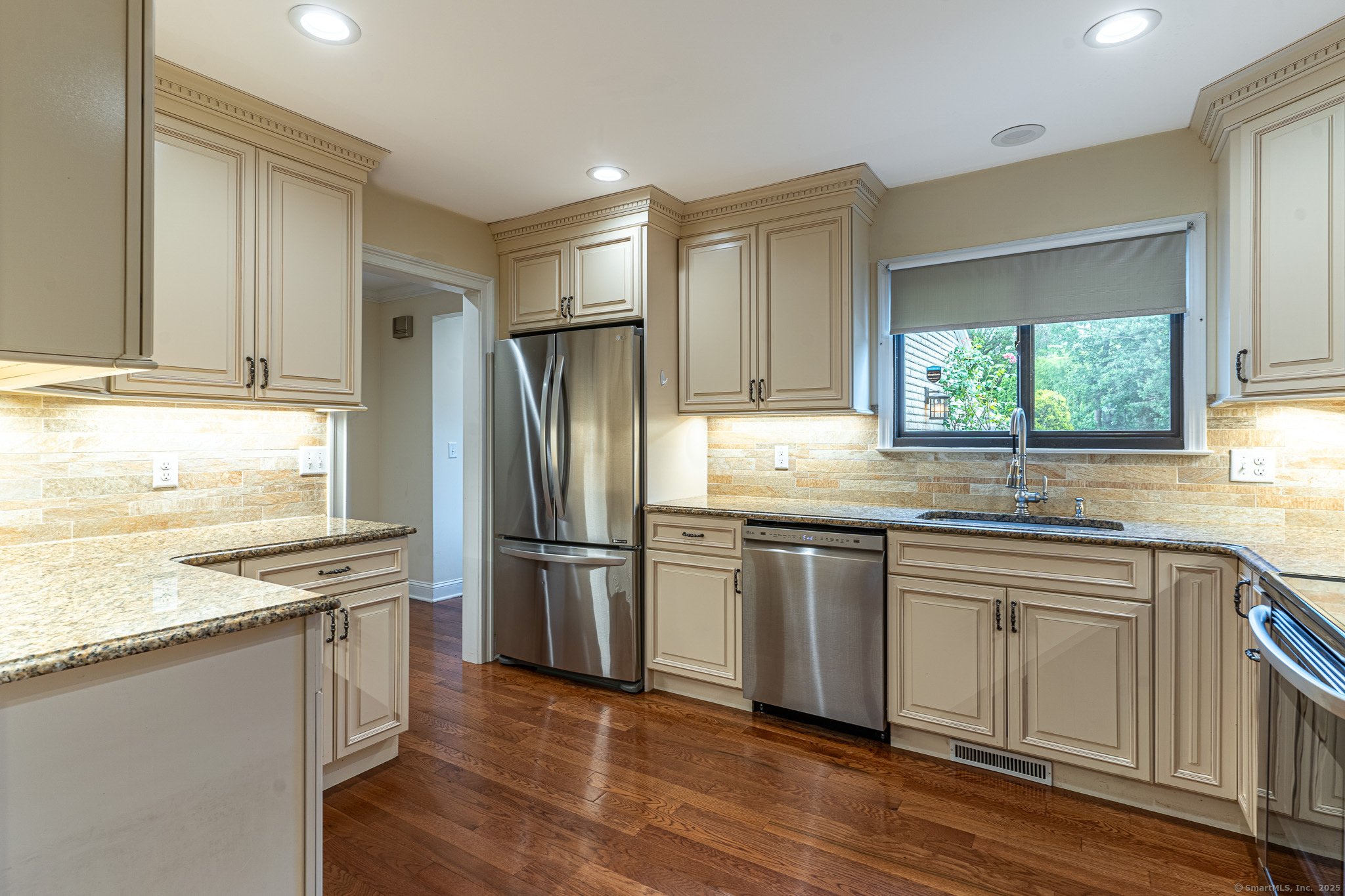 67 Riverside Avenue 67