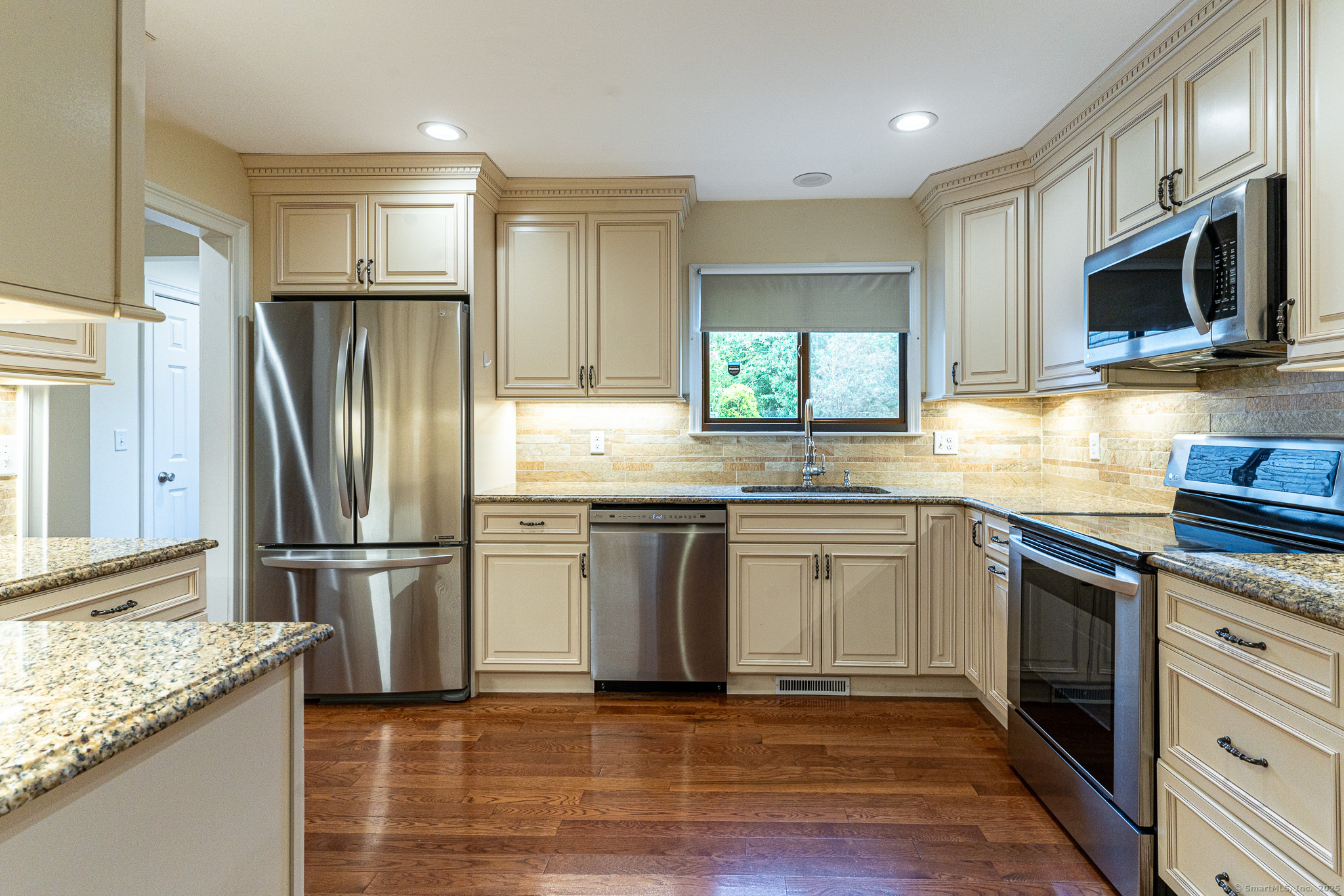 67 Riverside Avenue 67