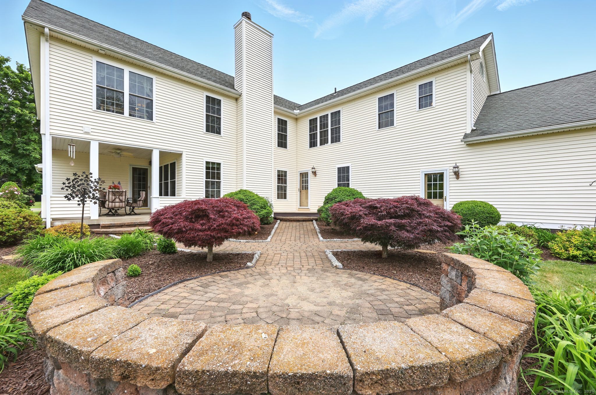 7 Brook Wood Court