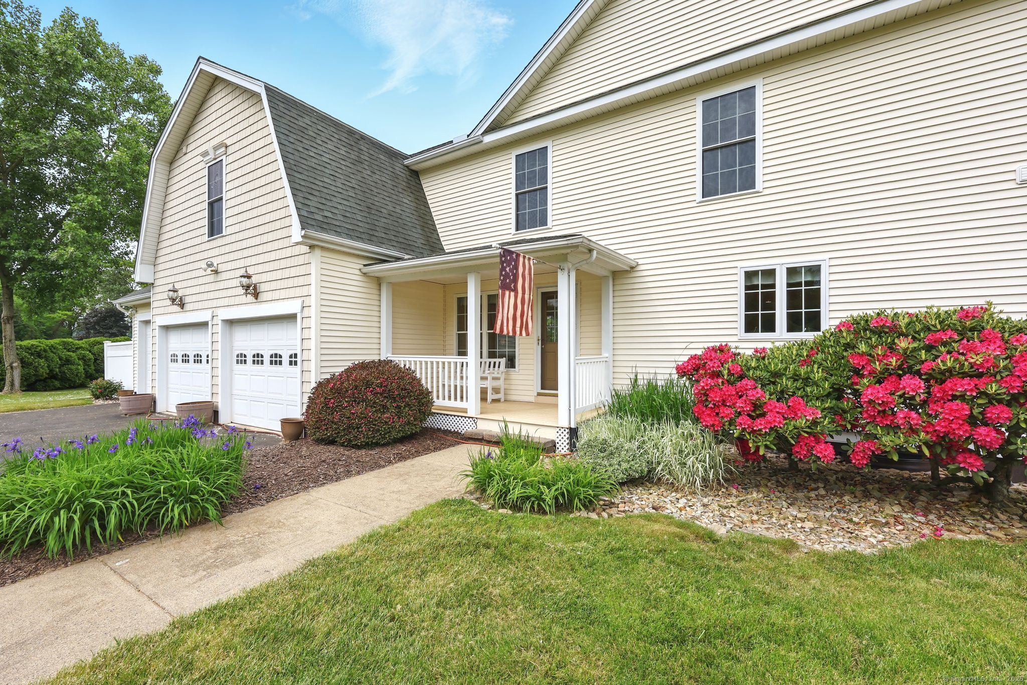 7 Brook Wood Court