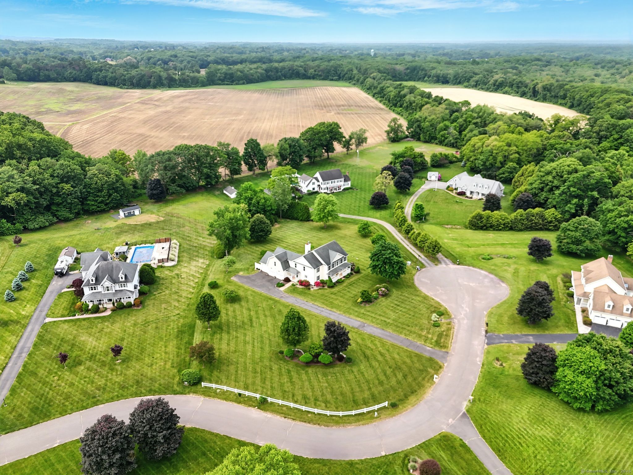 7 Brook Wood Court