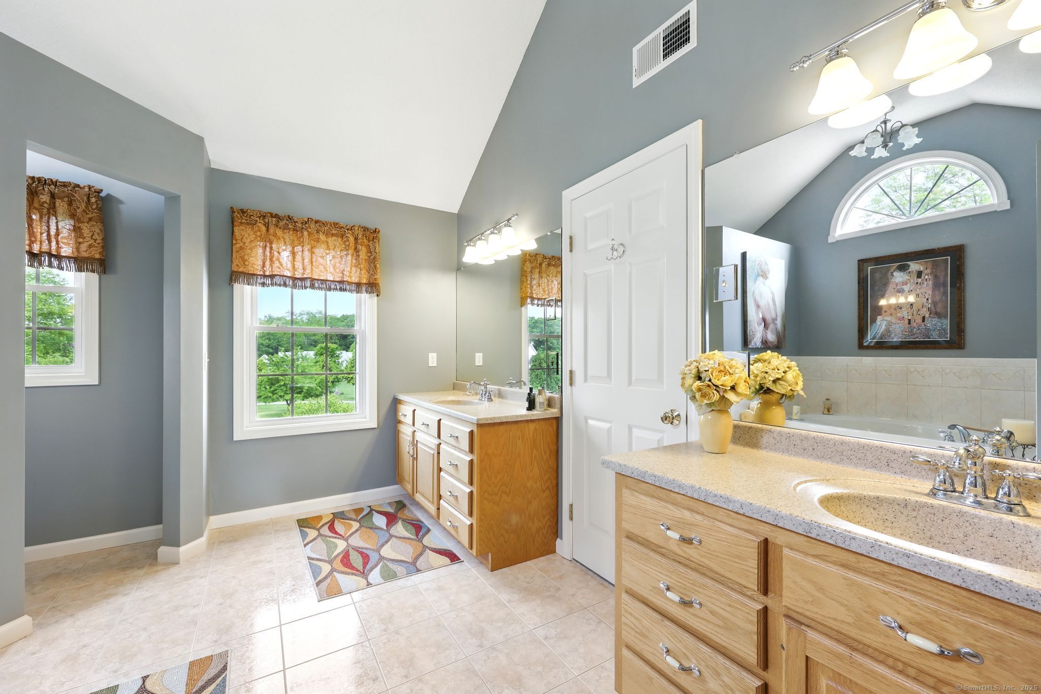 7 Brook Wood Court