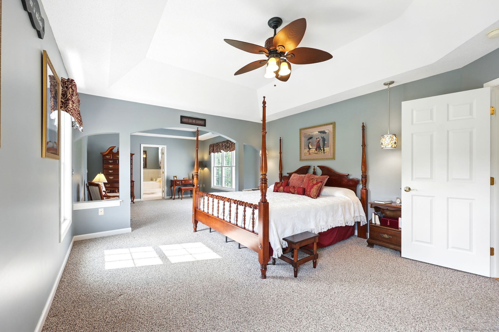 7 Brook Wood Court