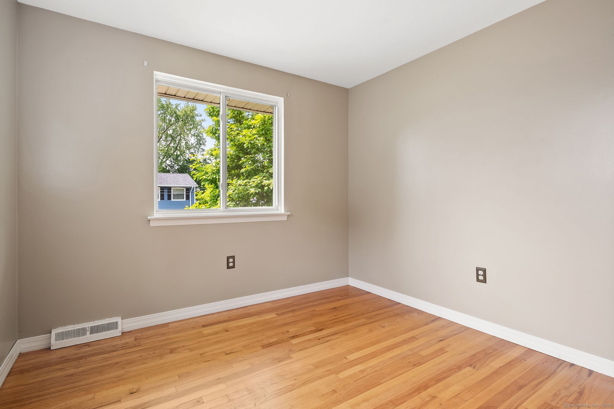 76 Cloverdale Drive