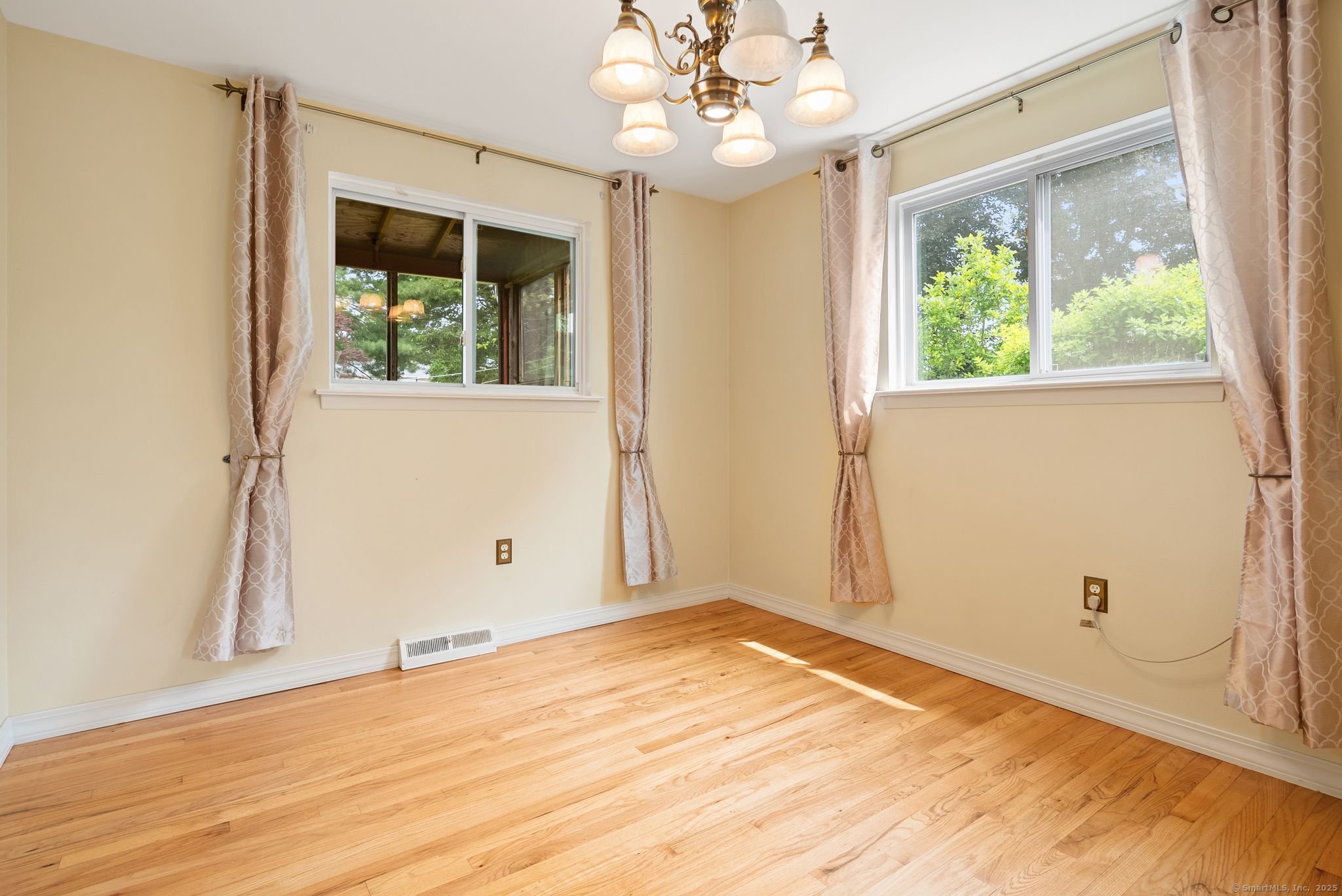 76 Cloverdale Drive