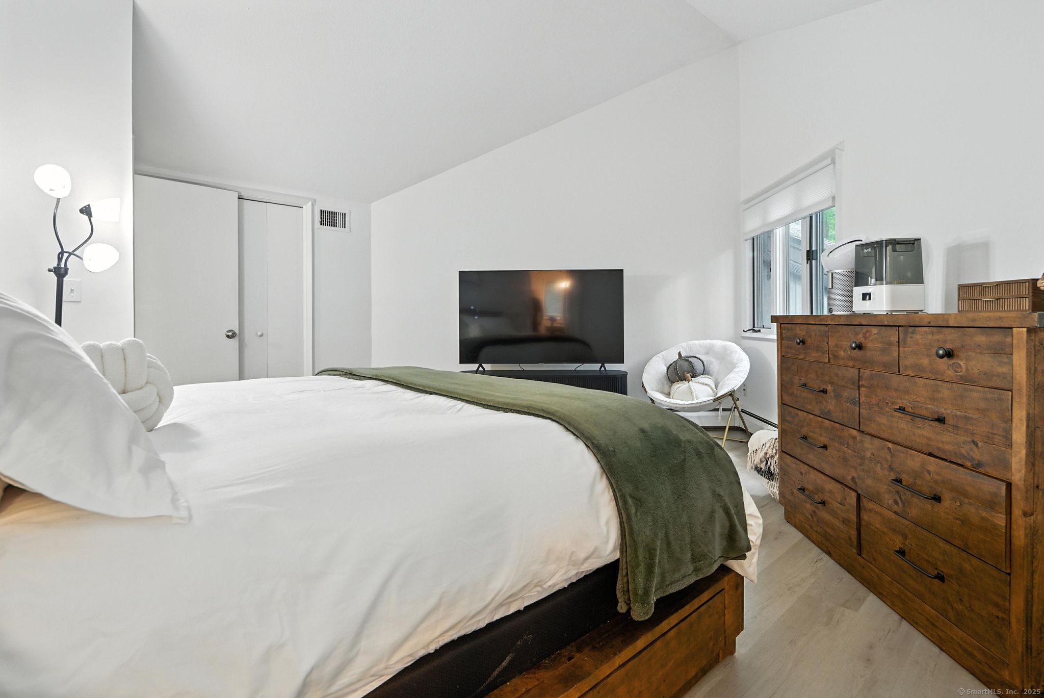 4 Earls Court 4C