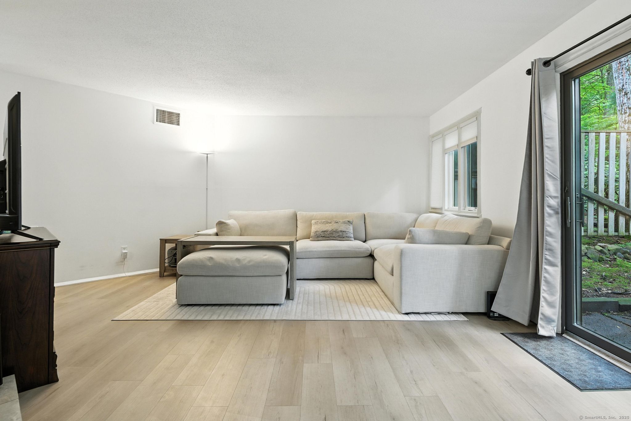 4 Earls Court 4C