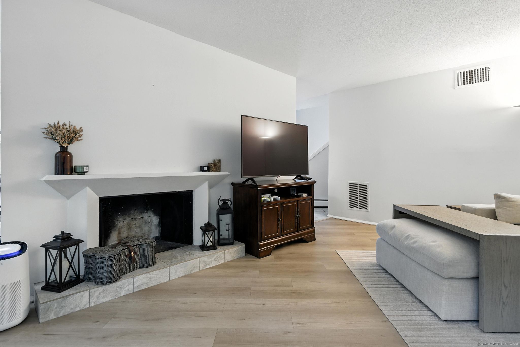 4 Earls Court 4C