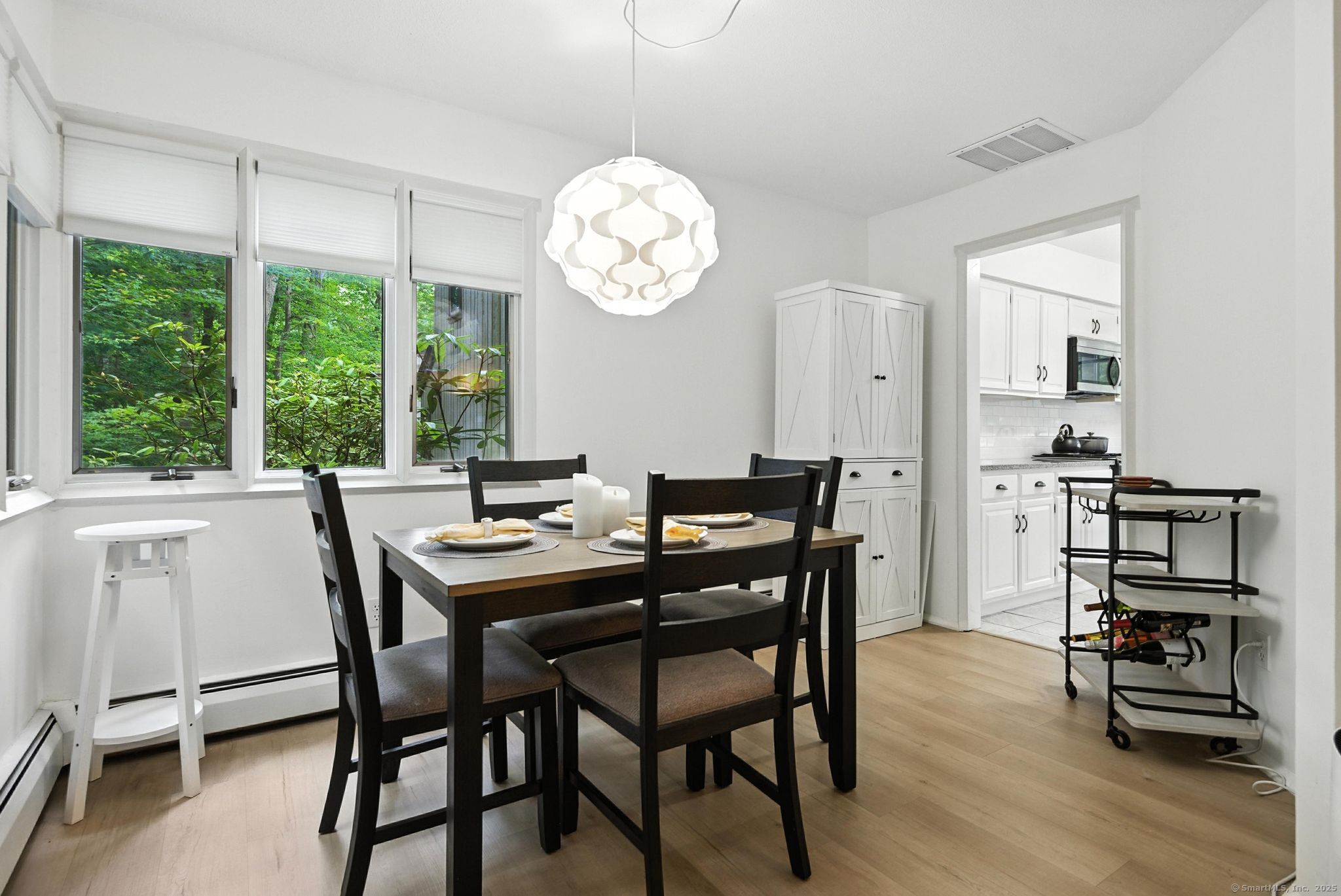 4 Earls Court 4C