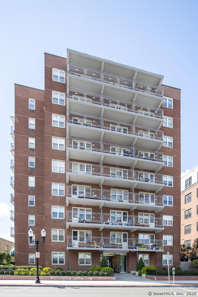 700 Summer Street APT 4K