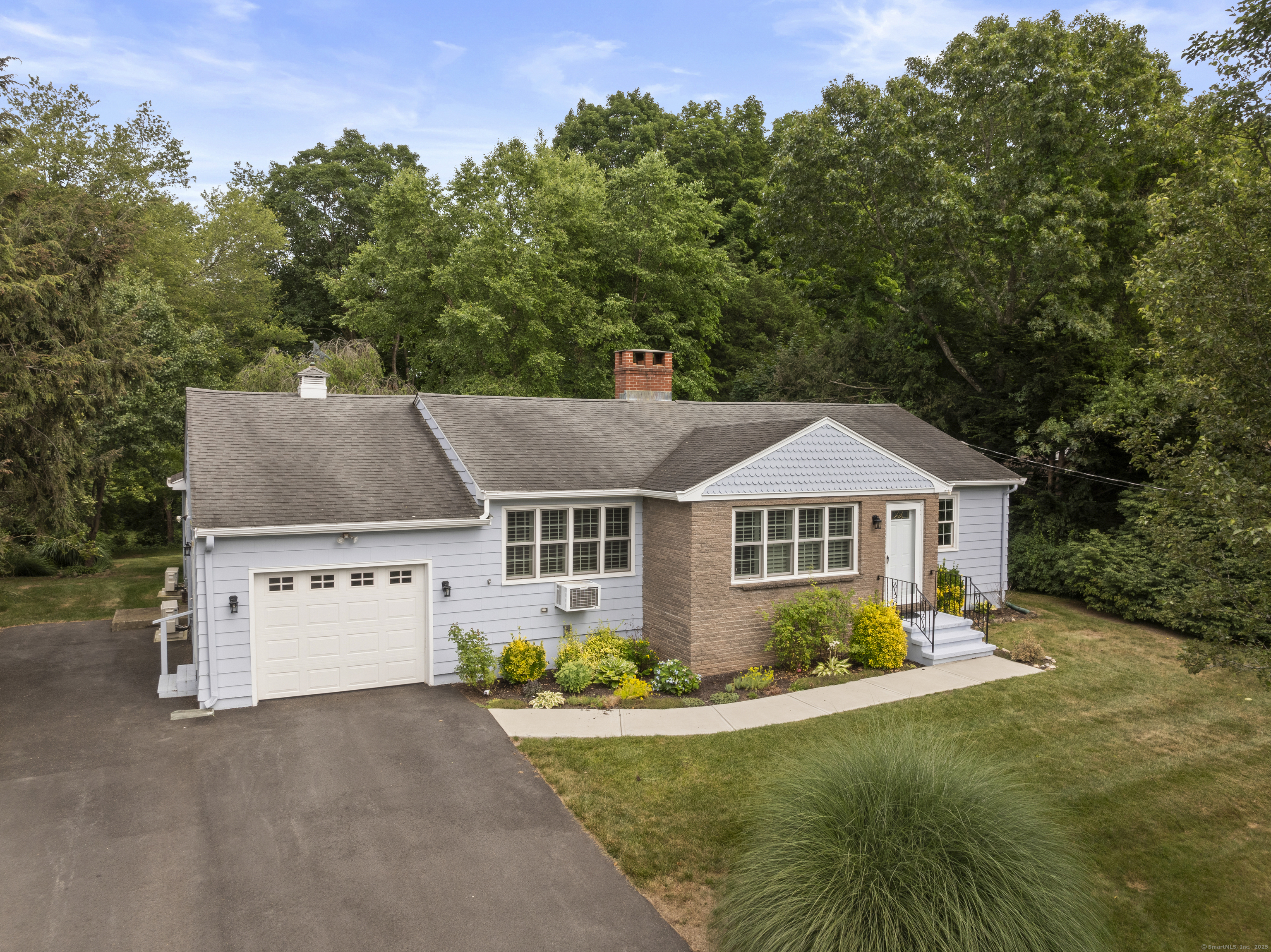 7 Northeast Drive